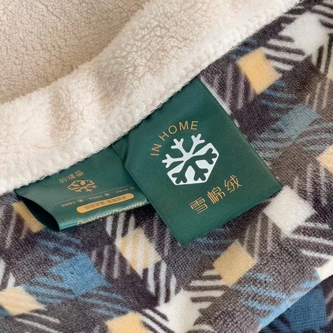 The 2023 new product, snow cotton velvet blanket, thickened composite anti-static cloud blanket, single-layer AB version, all-season multi-purpose craft blanket Item Picture