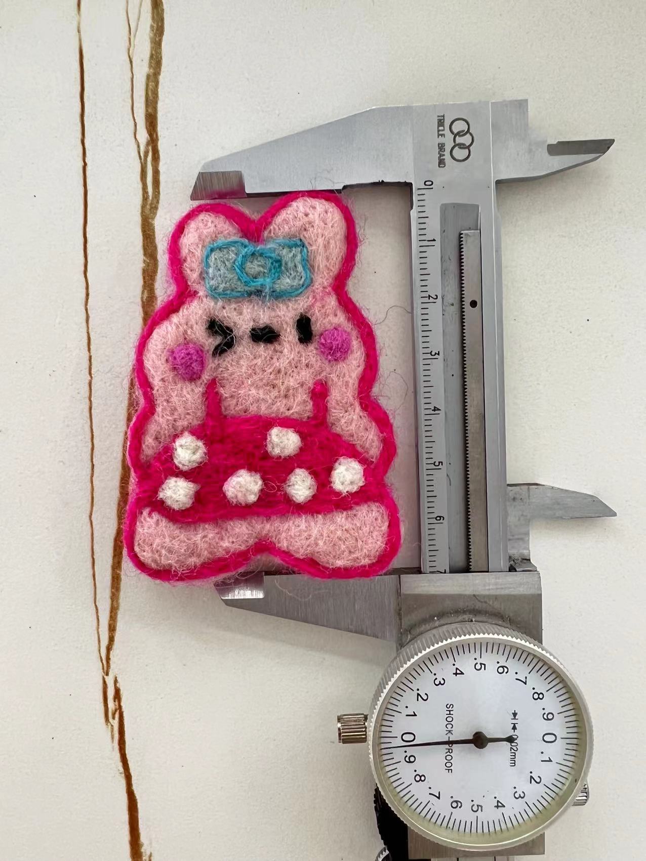 羊毛毡 纯手工 玫边粉兔子 可爱 粉色 兔子