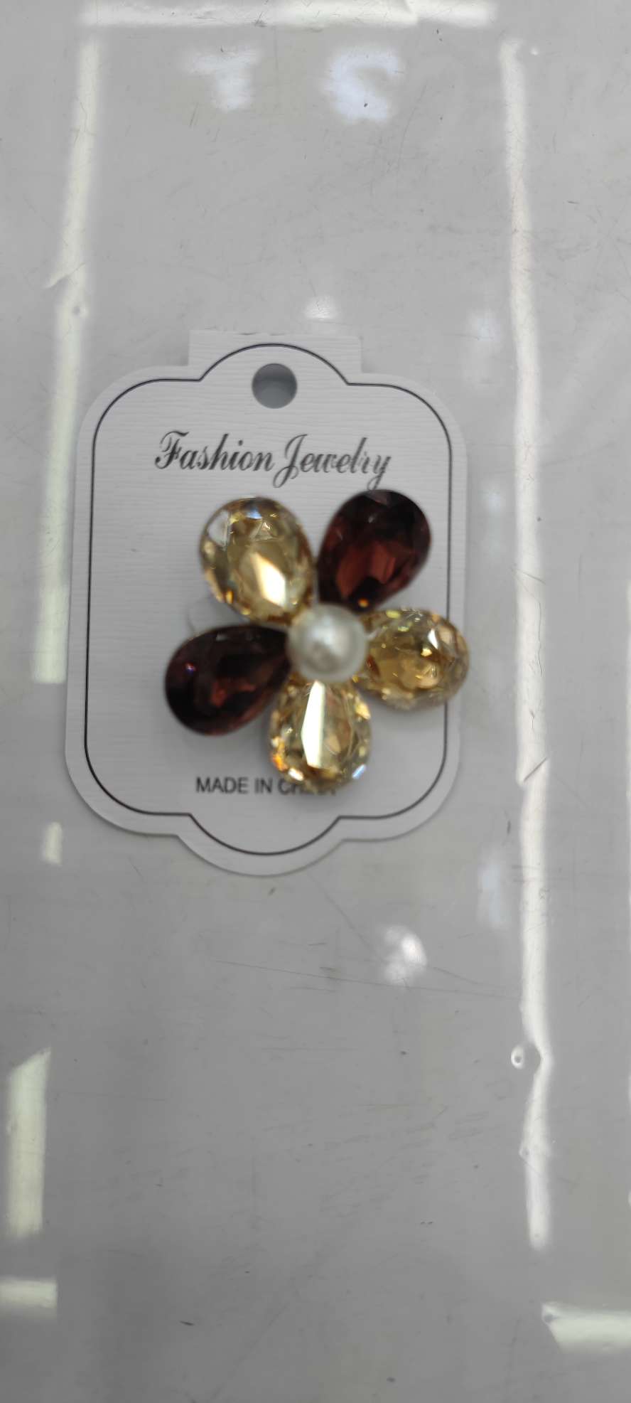 Brooch 57 full figure