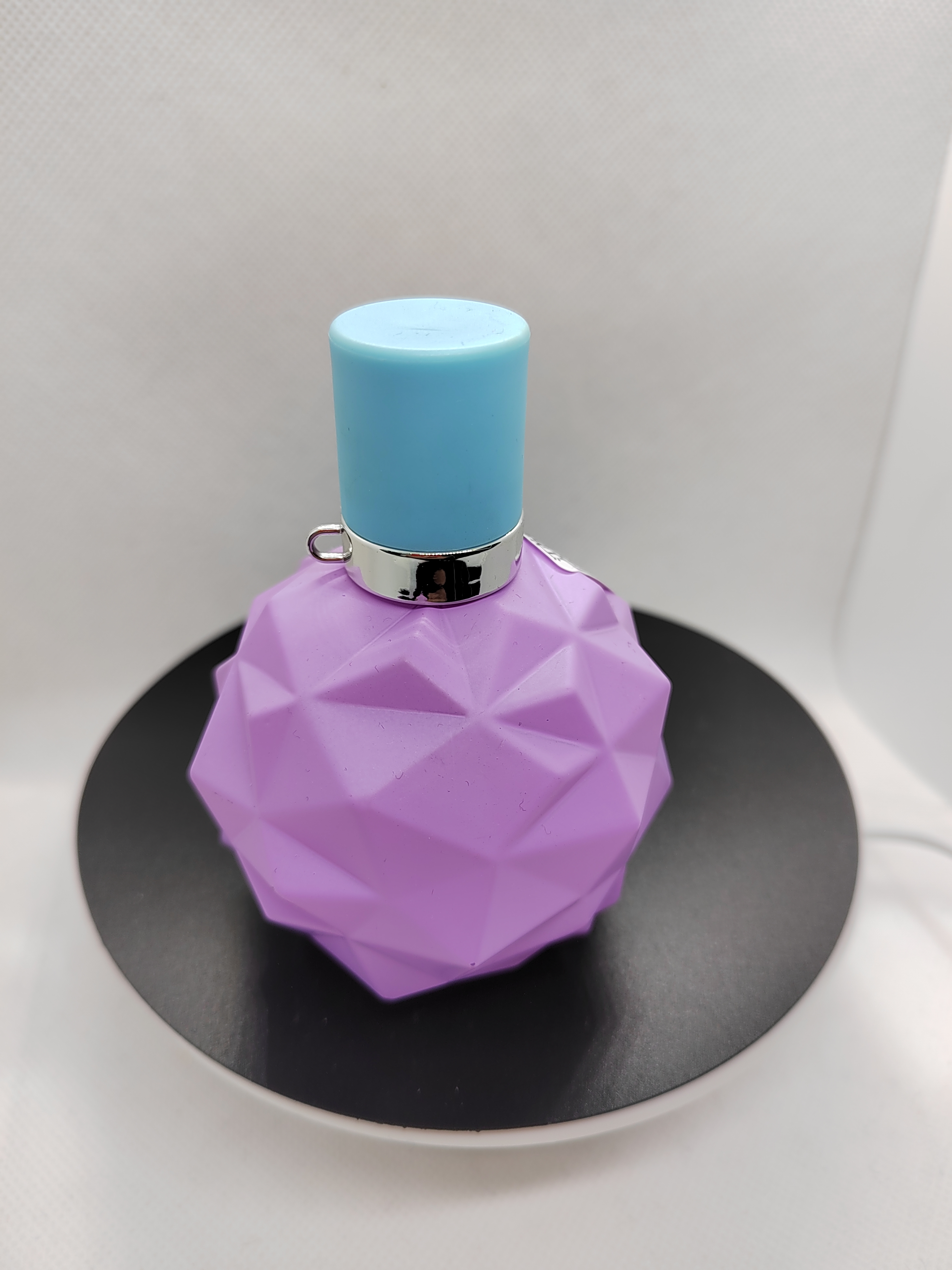 圆球形砖石水晶梦幻香水瓶