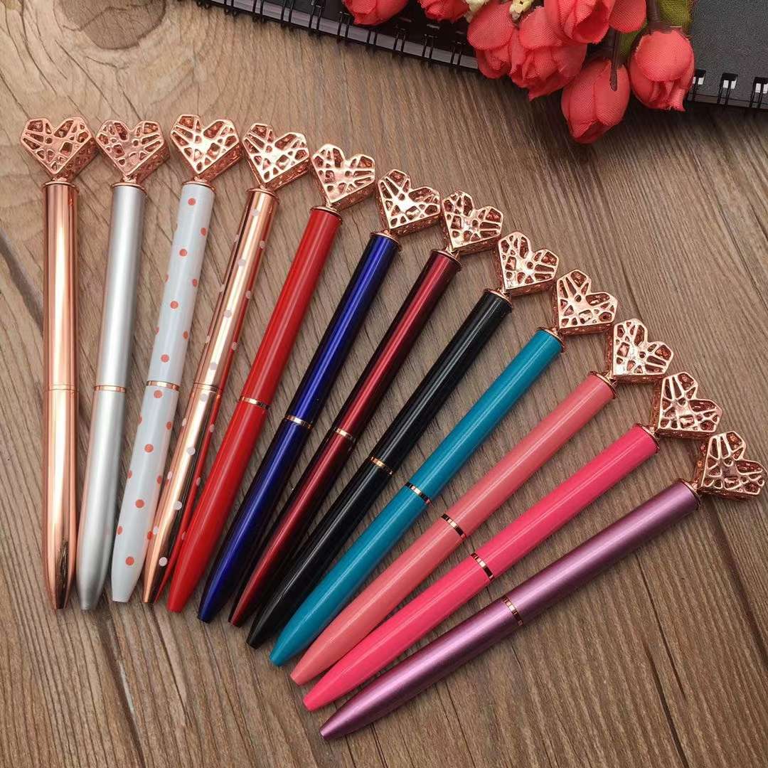 New product promotion: Exquisite crystal pens, water diamond pens, metal ballpoint pens, business gifts, oil-based metal pens Application Scenario