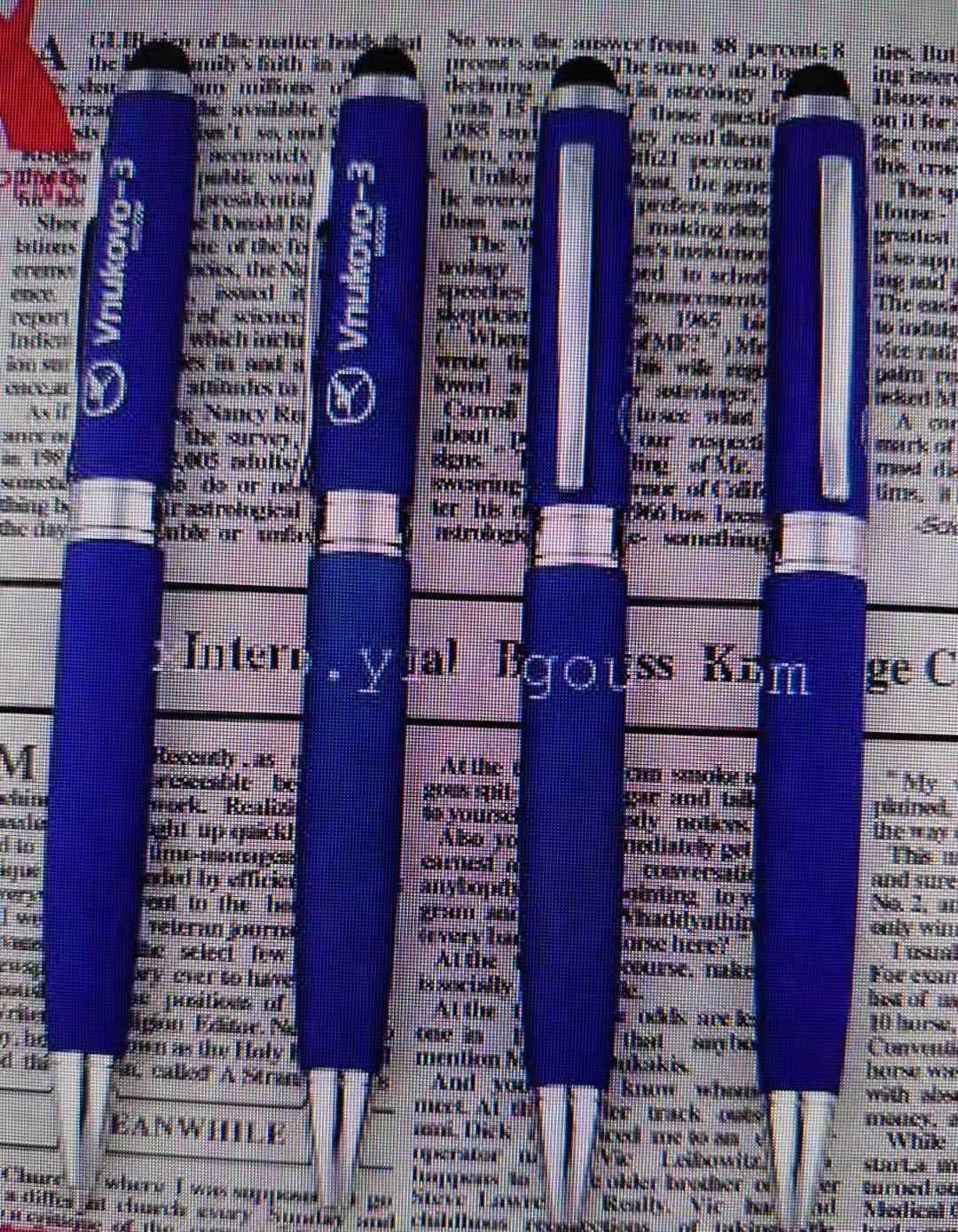 Business office touch screen metal ballpoint pen Application Scenario