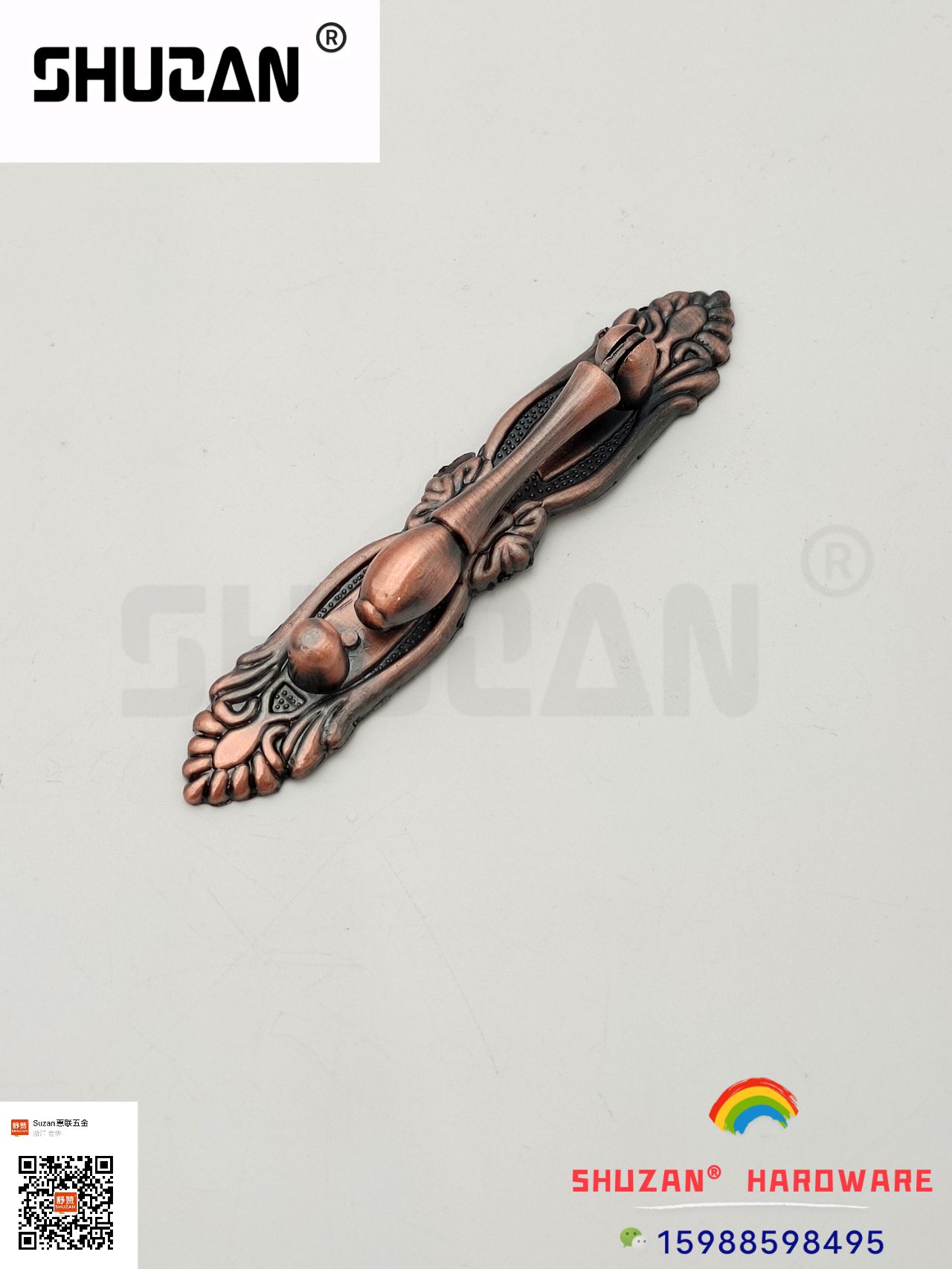 The Shuzan has a smooth touch. The Shuzan retro-style handle is sturdy, durable, elegant and generous. It is specially supplied for foreign trade