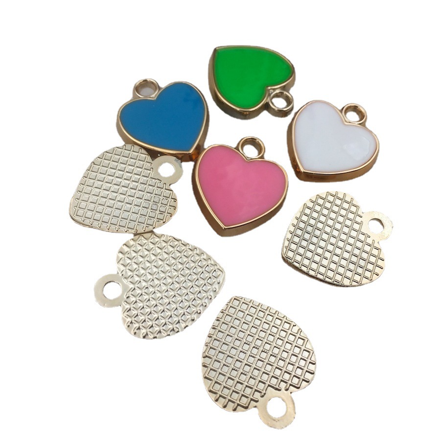 Korean diy jewelry accessories, oil-dripping heart-shaped pendants, bracelets, necklaces, pendants, plastic heart-shaped accessories Item Picture