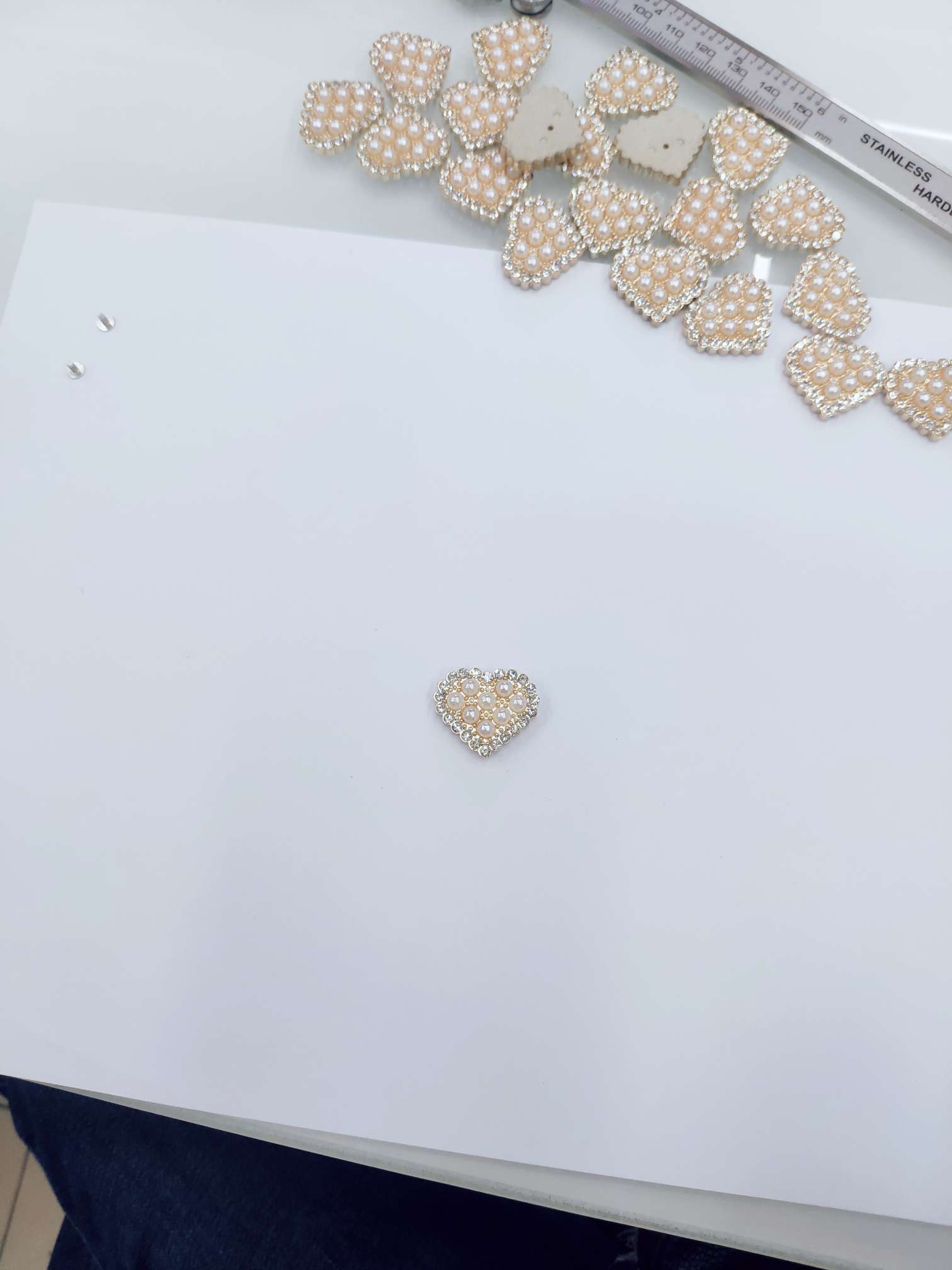 塑料桃心铆钉 爱心形撞钉 脚子 箱包服装配件详情图3