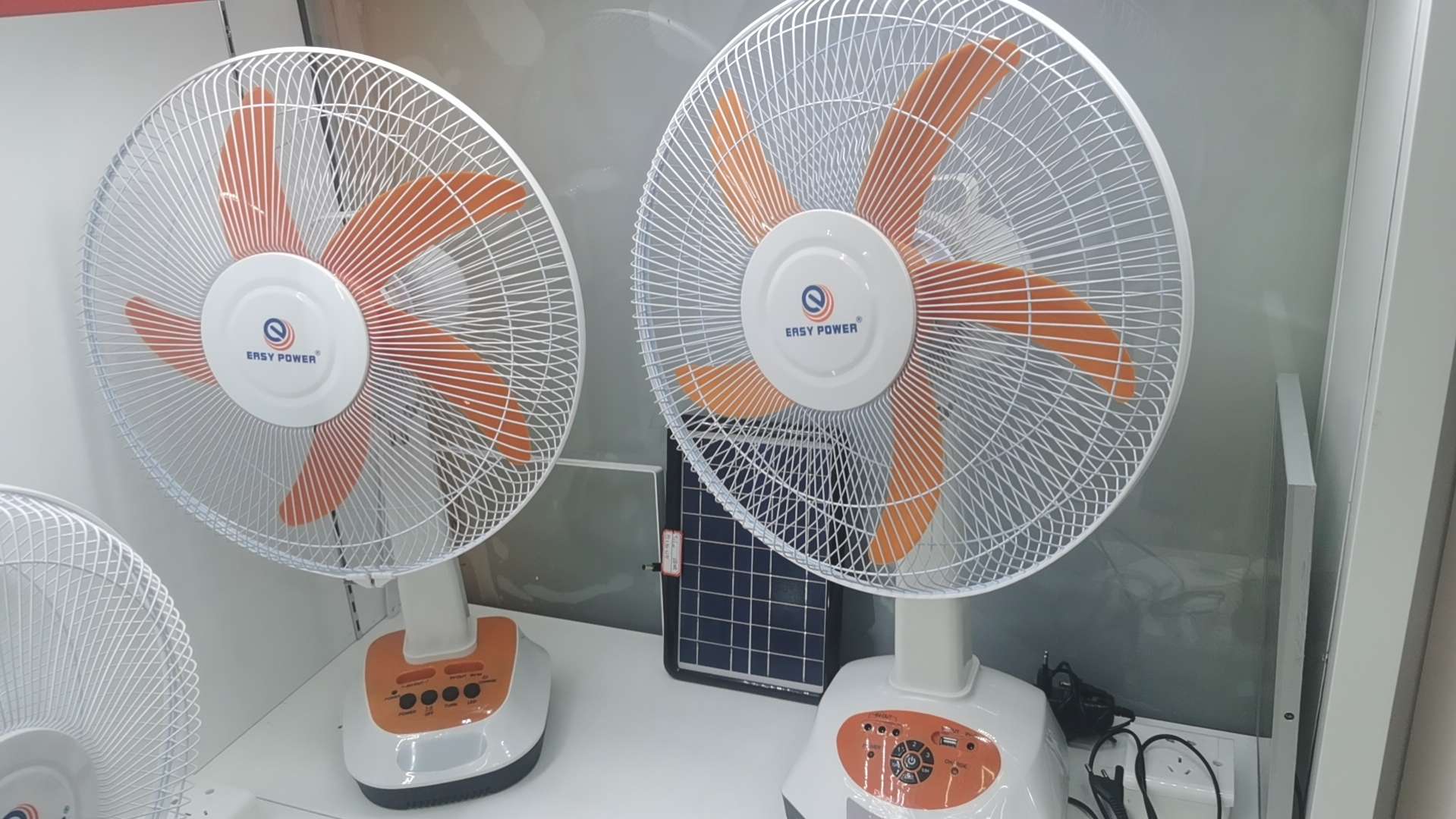 Direct sales of solar fans for home and outdoor use from the manufacturer, with prices and box counts Application Scenario