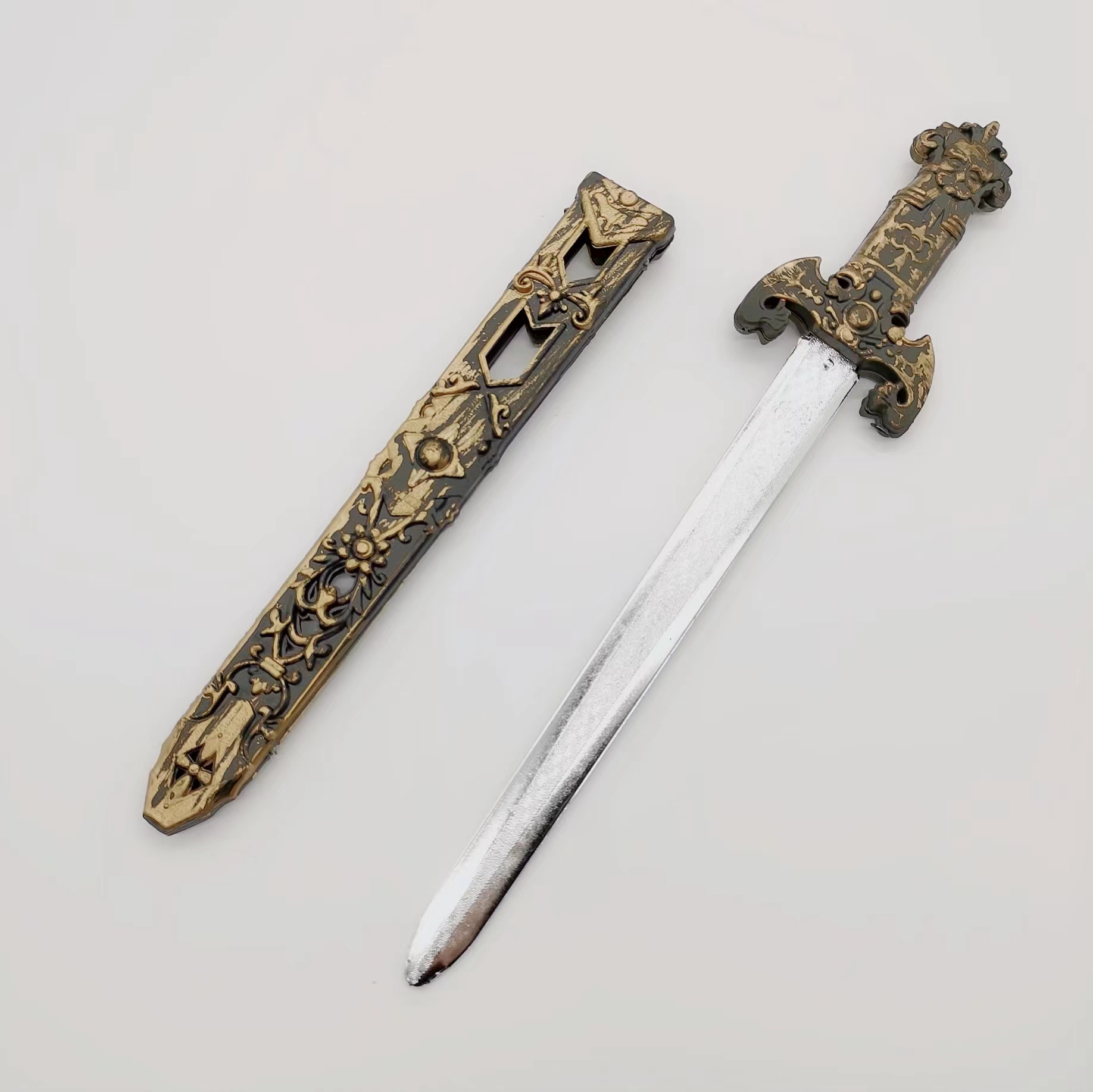 儿童玩具/仿真兵器/地摊夜市玩具白底实物图