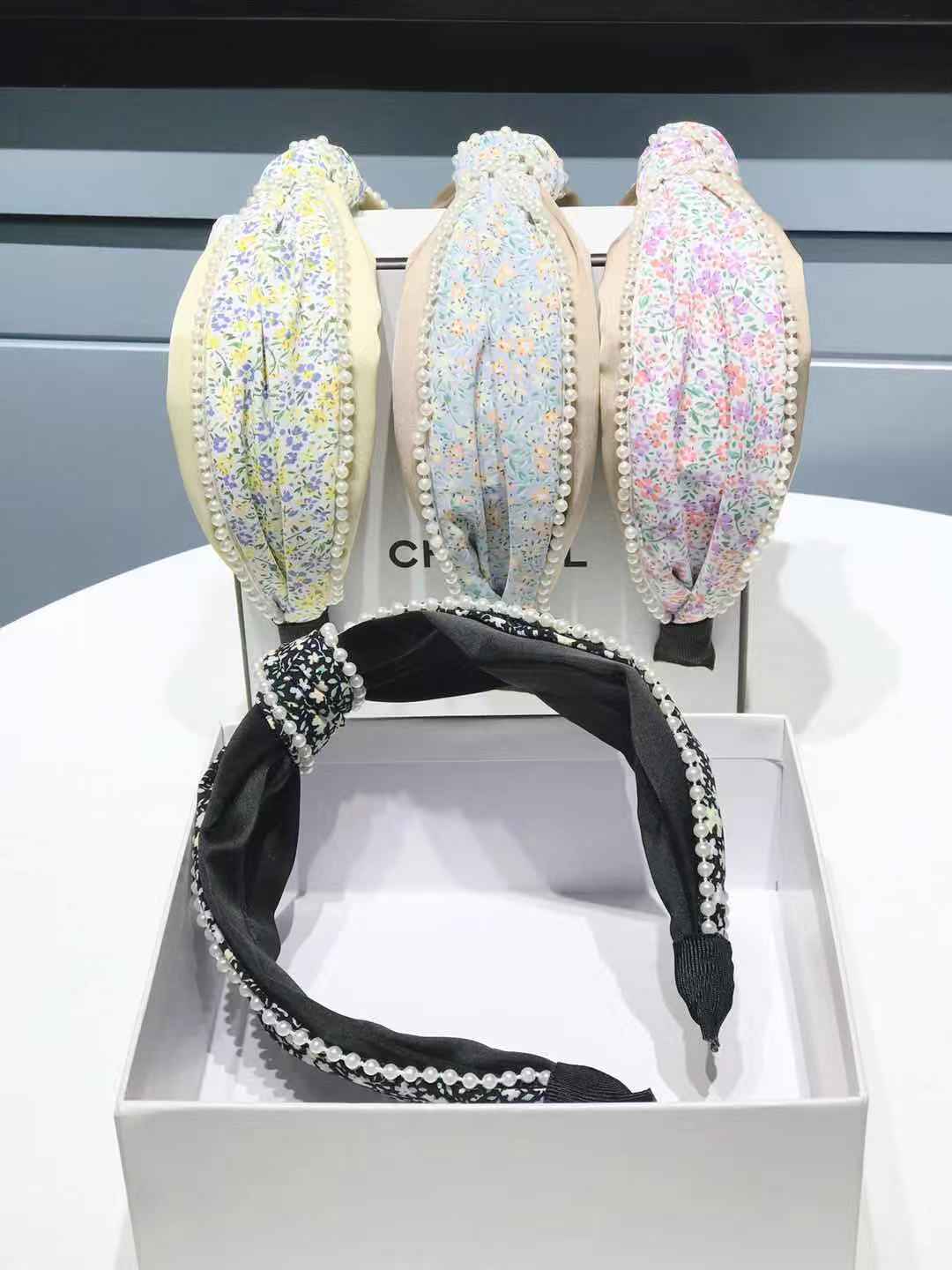 Bow hairpin at the back of the head, elegant Korean-style lady hairpin, large horizontal hairpin for adult women, headband details Picture