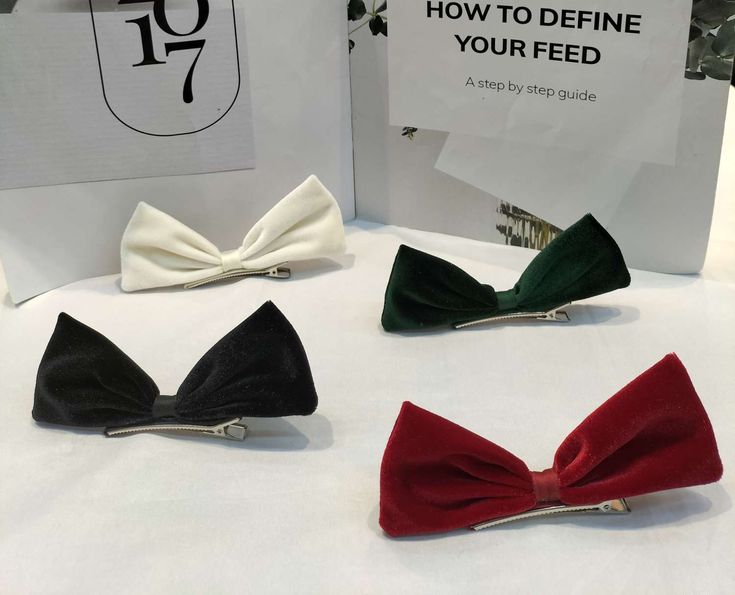 Three-dimensional flocking clamping