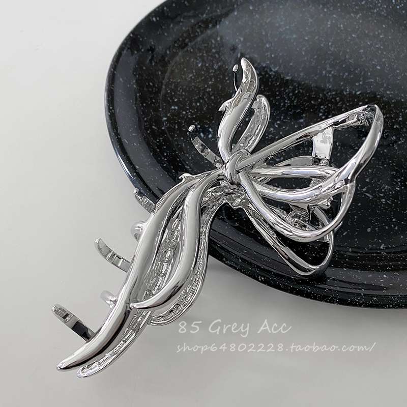 ins cold style butterfly metal hairpin for women spring and summer, high-end shark hairpin, large hair volume, back head pinch details Picture