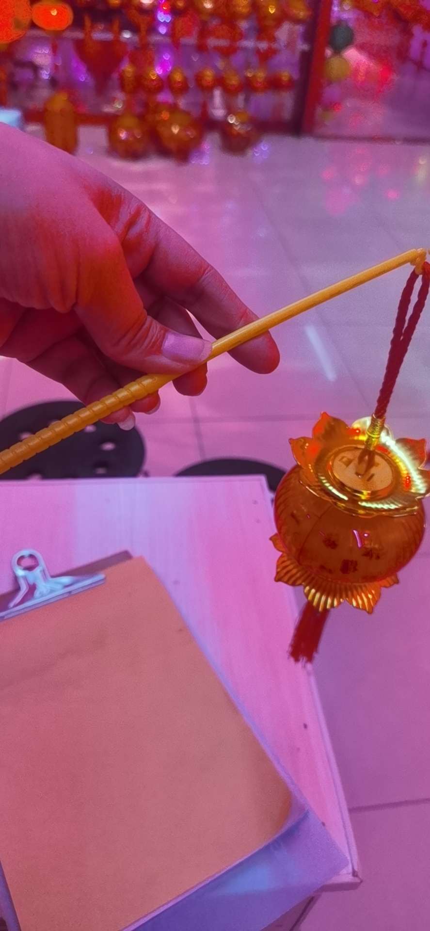 Intangible cultural heritage festival supplies: rotating lanterns, small lanterns, flocked style, popular street stalls, office decorations, essential lanterns for wedding celebrations detail image 3