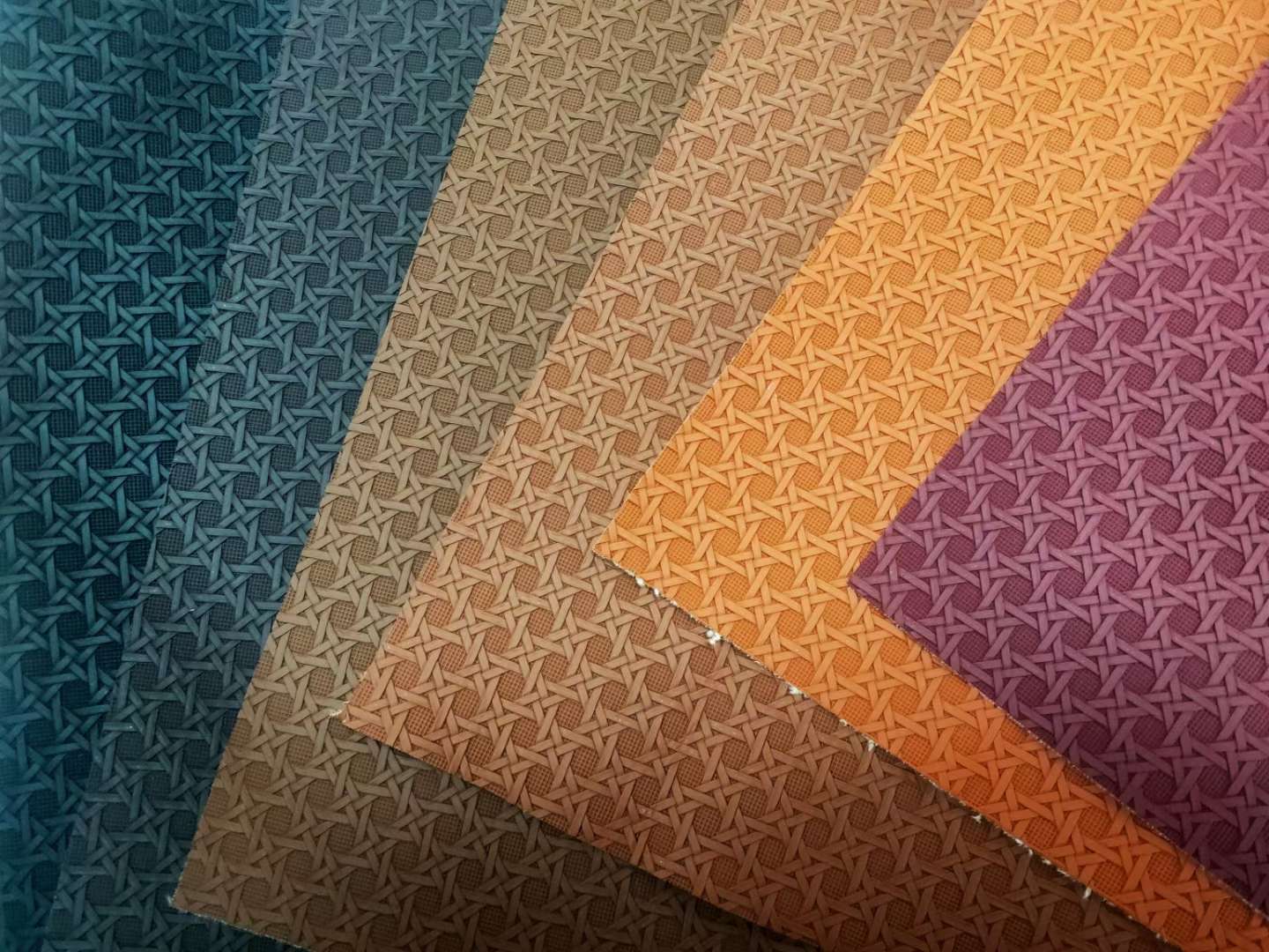 鸟巢纹沙发革/箱包手袋革/化妆饰品装饰细节图