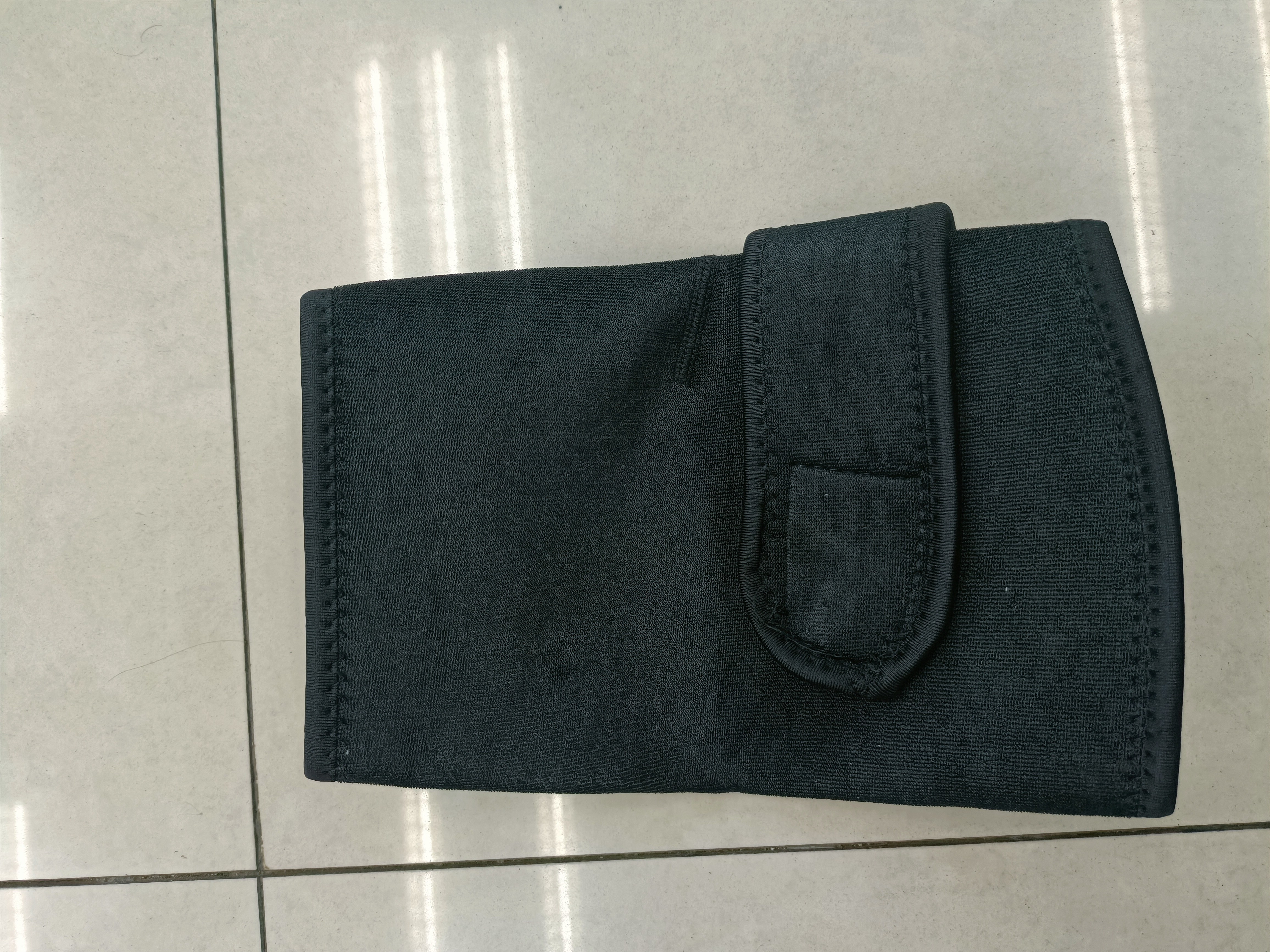 Sports elbow guard details Picture