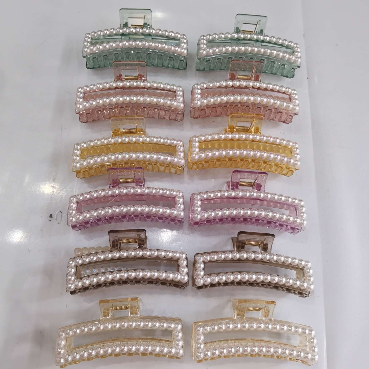 Popular and trendy bestseller, classic and fashionable style for women, candy, pearl, colored pearl, AB irion-colored pearl, transparent champagne, colored pearl, square grabber details Picture
