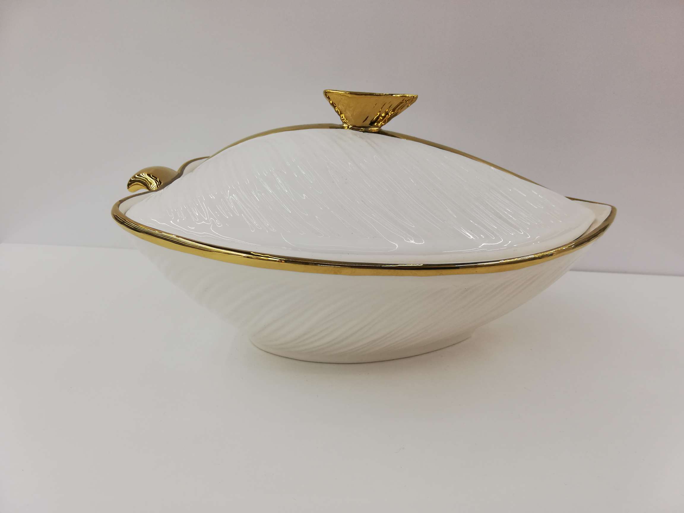 陶瓷餐具/镀金汤锅/陶瓷汤锅产品图