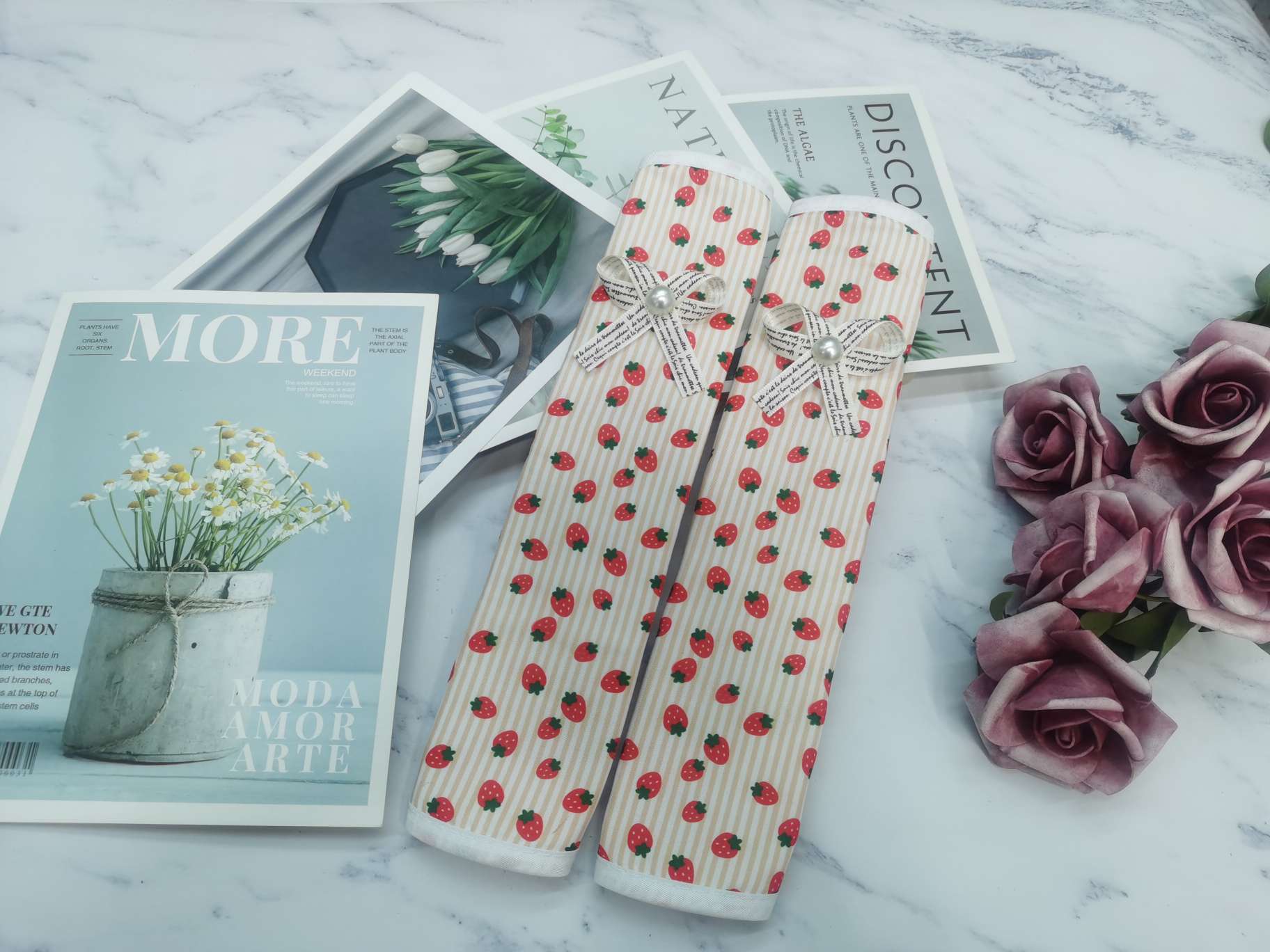 Small strawberry fabric anti-stain, dust-proof and anti-static double-opening double-door refrigerator door pull gloves double-door handle glove handrail cover detail image 3