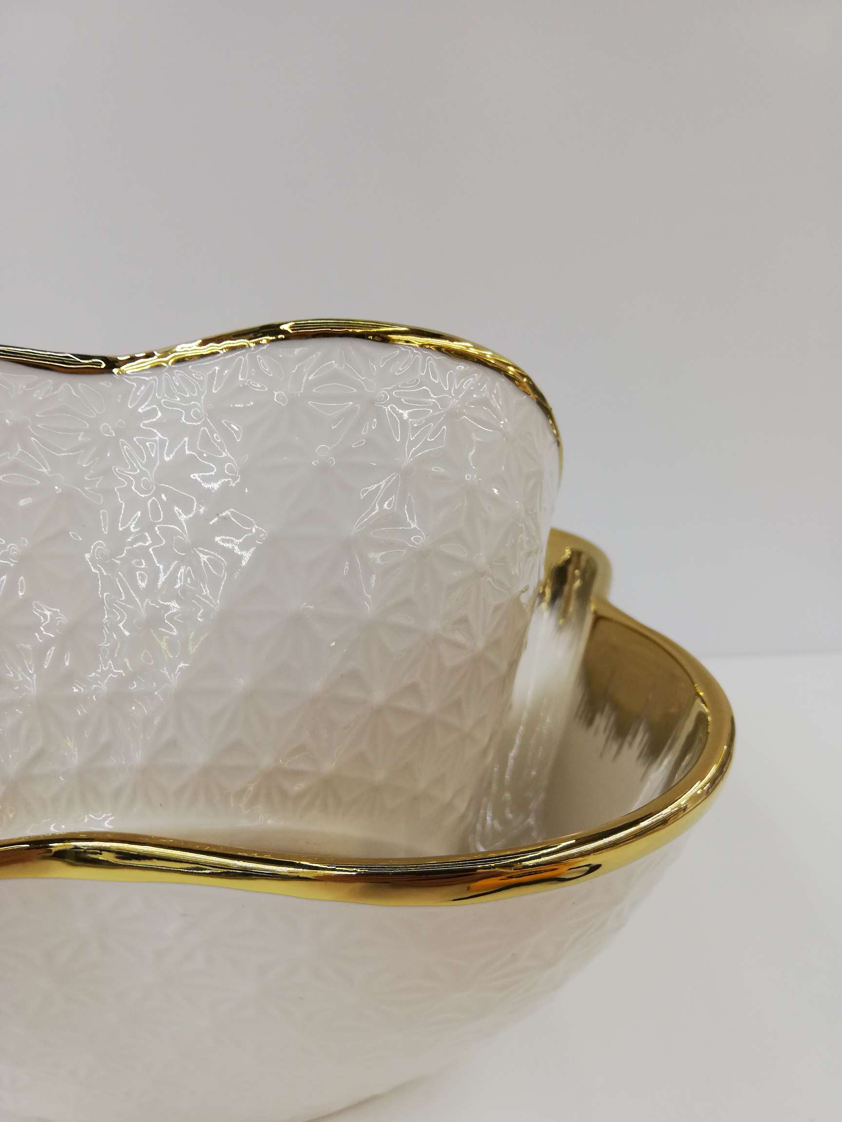 外贸热销款四方花碗新款镀金边浮雕陶瓷碗花碗详情图6