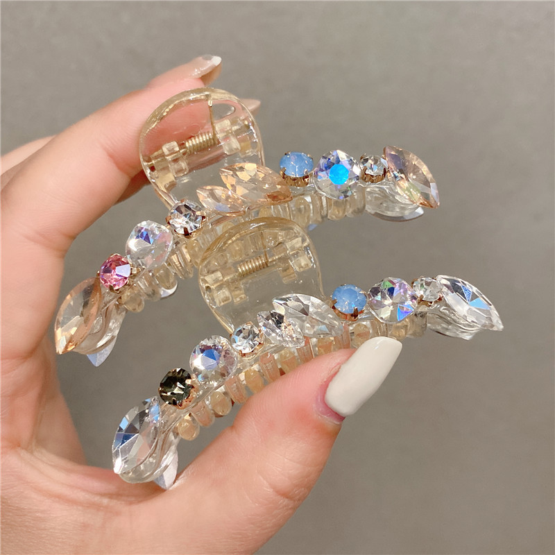 Colored glass water drill gripper