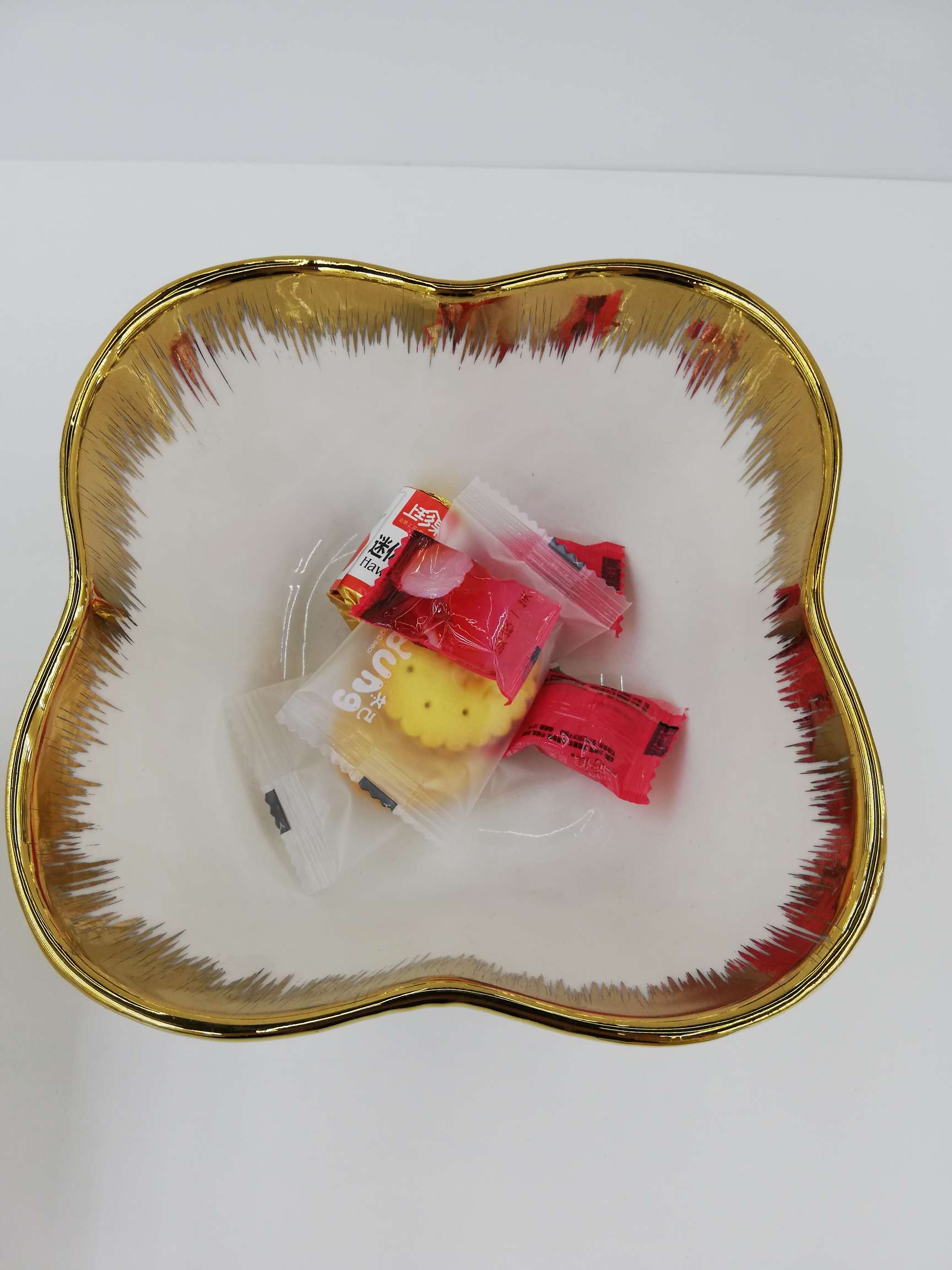 外贸热销款四方花碗新款镀金边浮雕陶瓷碗花碗详情图2