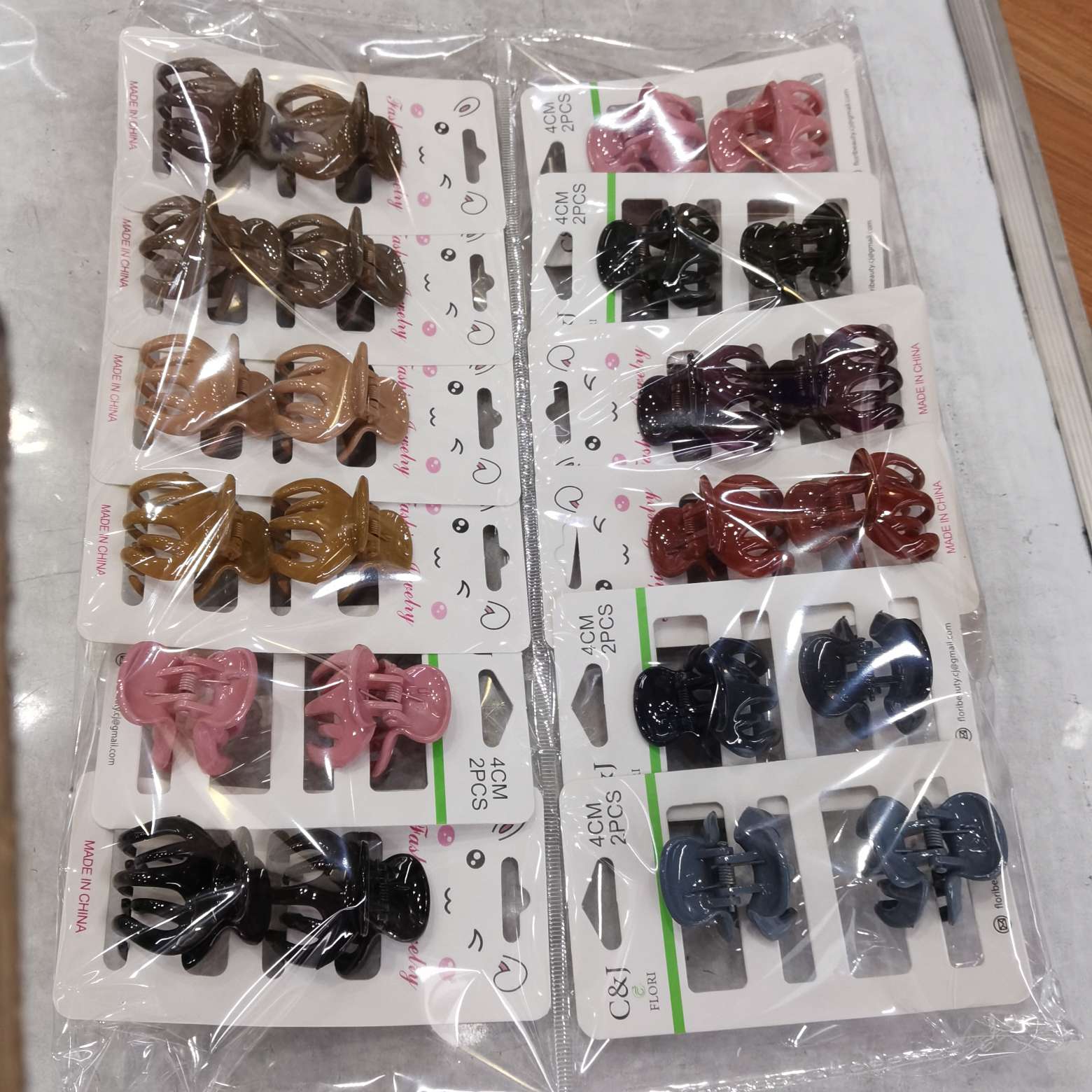 A popular and trendy Korean version, a classic and fashionable Korean version, 4 cm maca color Korean version, 11 colors, a popular and trendy small claw Specification image