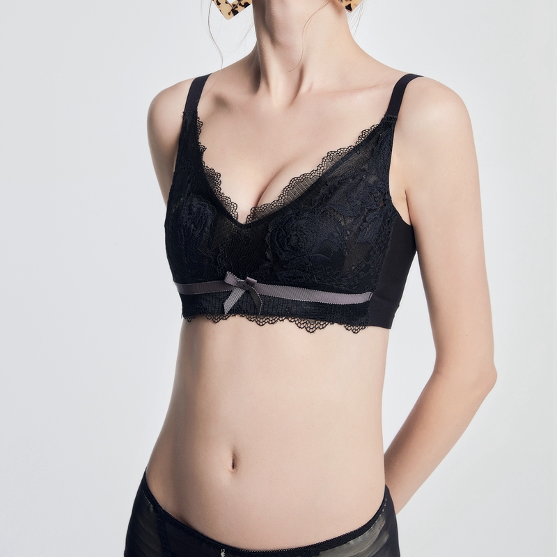 Dreamy red and pink bra, ultra-thin rabbit ear anti-protrusion point, sexy soft steel ring adjustable underwear Item Picture