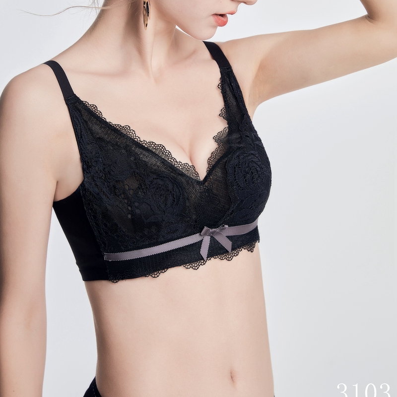 Dreamy red and pink bra, ultra-thin rabbit ear anti-protrusion point, sexy soft steel ring adjustable underwear Application Scenario