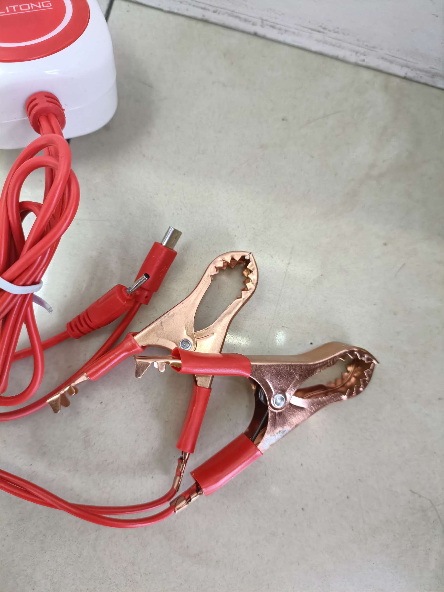 2USB side USB dual red clip charger detail image 10