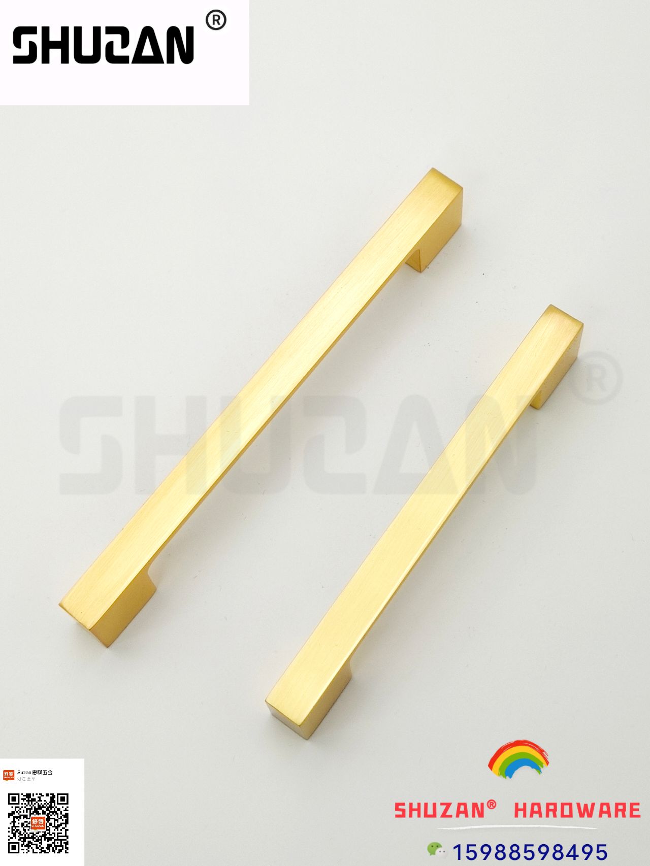 وشوشزان يمسك بيده بالذهب ويفتح يده باليد بشكل سلس Item Picture