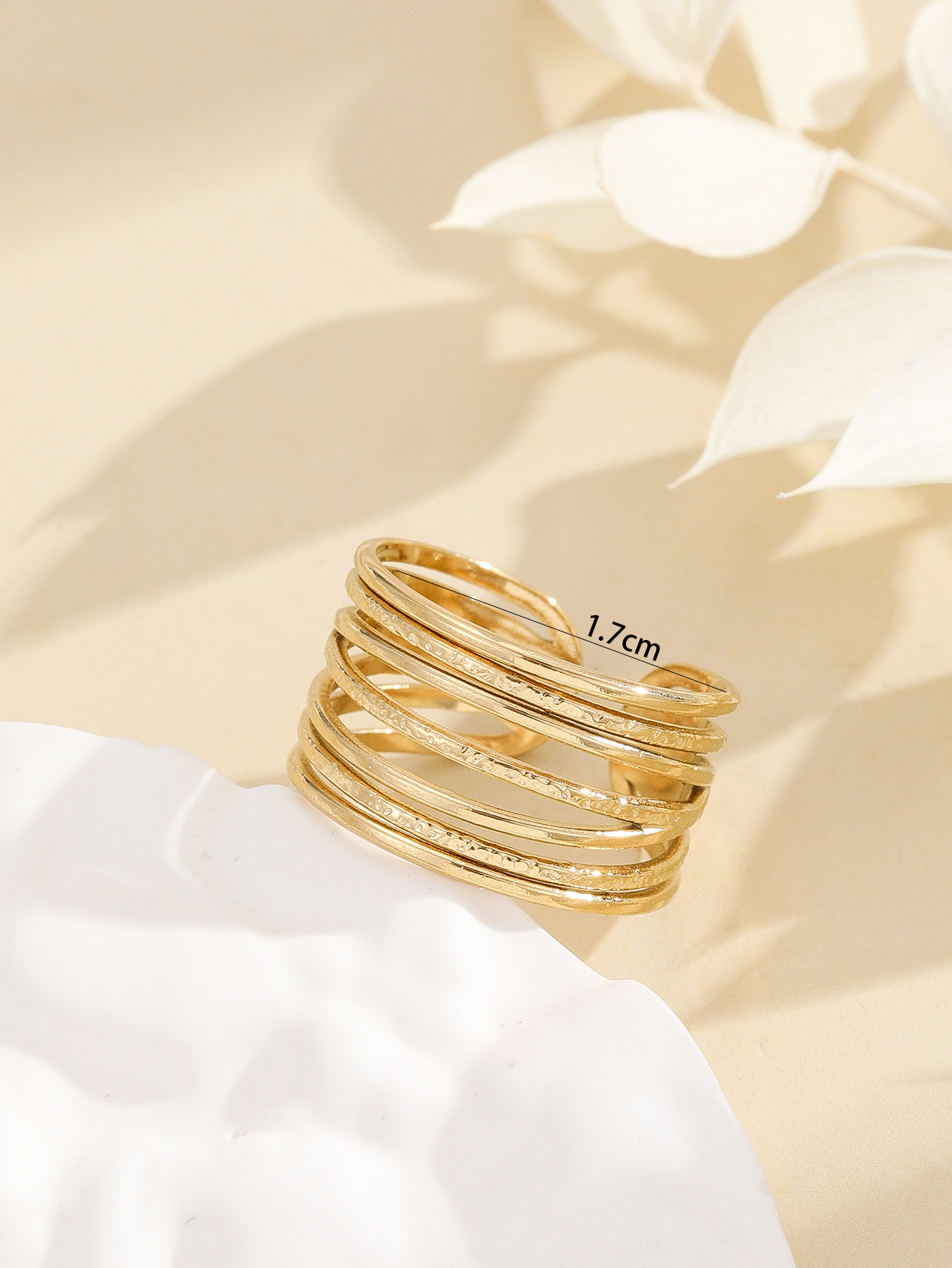 European and American simple, non-fading stainless steel ring, high-end, niche ring, open stainless steel ring, wide index finger ring details Picture