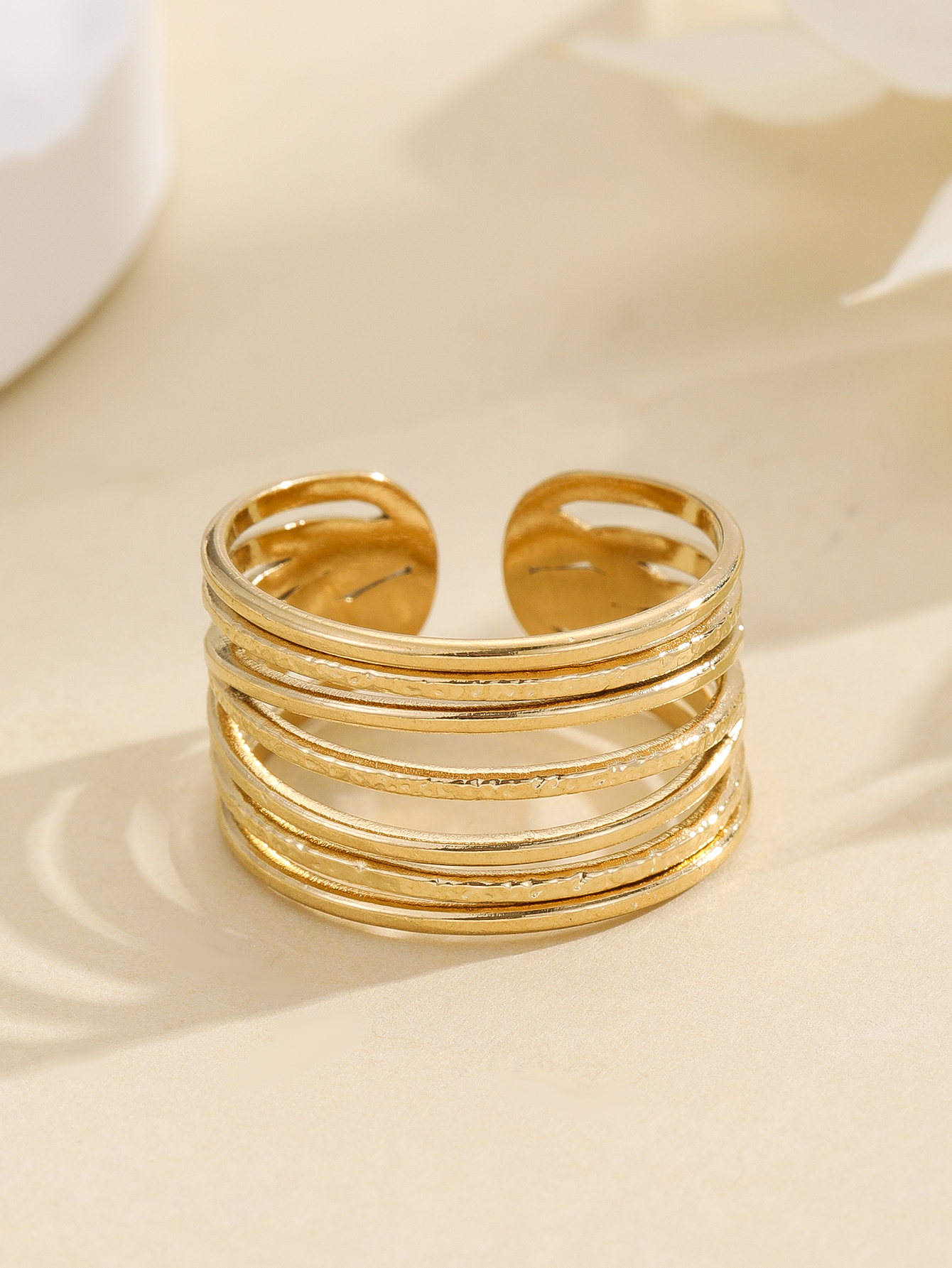 European and American simple, non-fading stainless steel ring, high-end, niche ring, open stainless steel ring, wide index finger ring Specification image