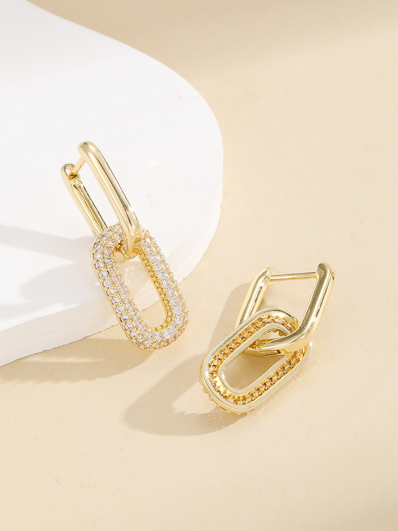 European and American fashion copper gold-plated zircon earrings, geometric hollowed-out personalized rectangular ear buckles, ins style women's earrings wholesale Item Picture