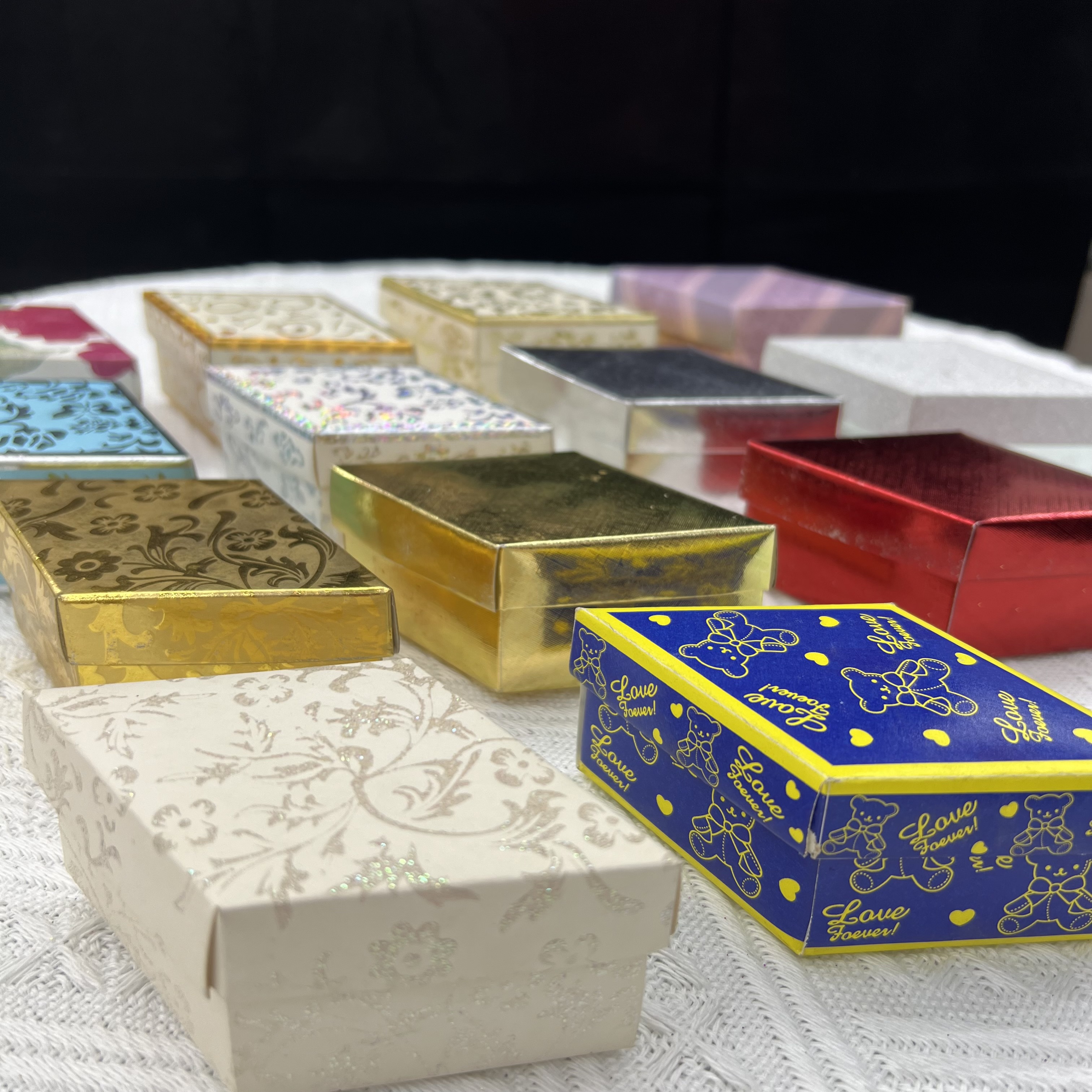Exquisite folding square boxes, gift boxes, Christmas boxes, accessory boxes, foreign trade boxes, and special-shaped four-corner boxes details Picture