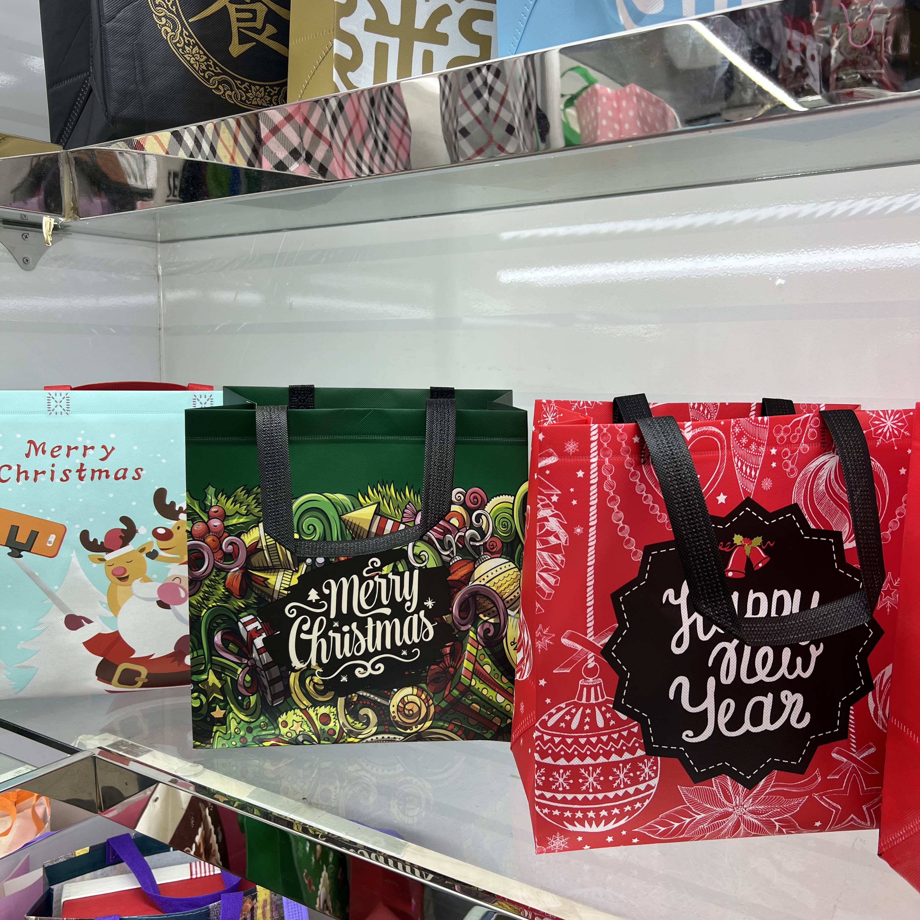 Christmas-themed non-woven fabric bags for foreign trade gift handbags