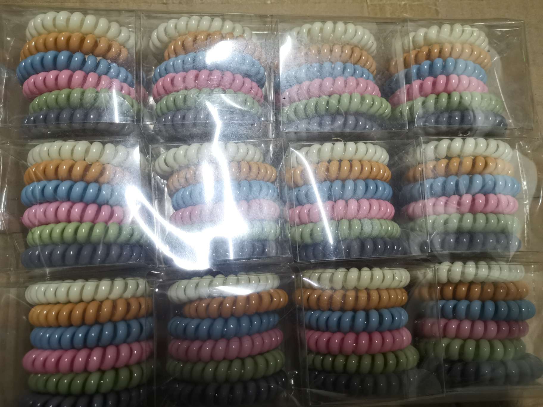 Large-sized wristband box, thick wristband, telephone line, high-elasticity hair band, simple and durable, high-elasticity hair tie, hair accessory details Picture