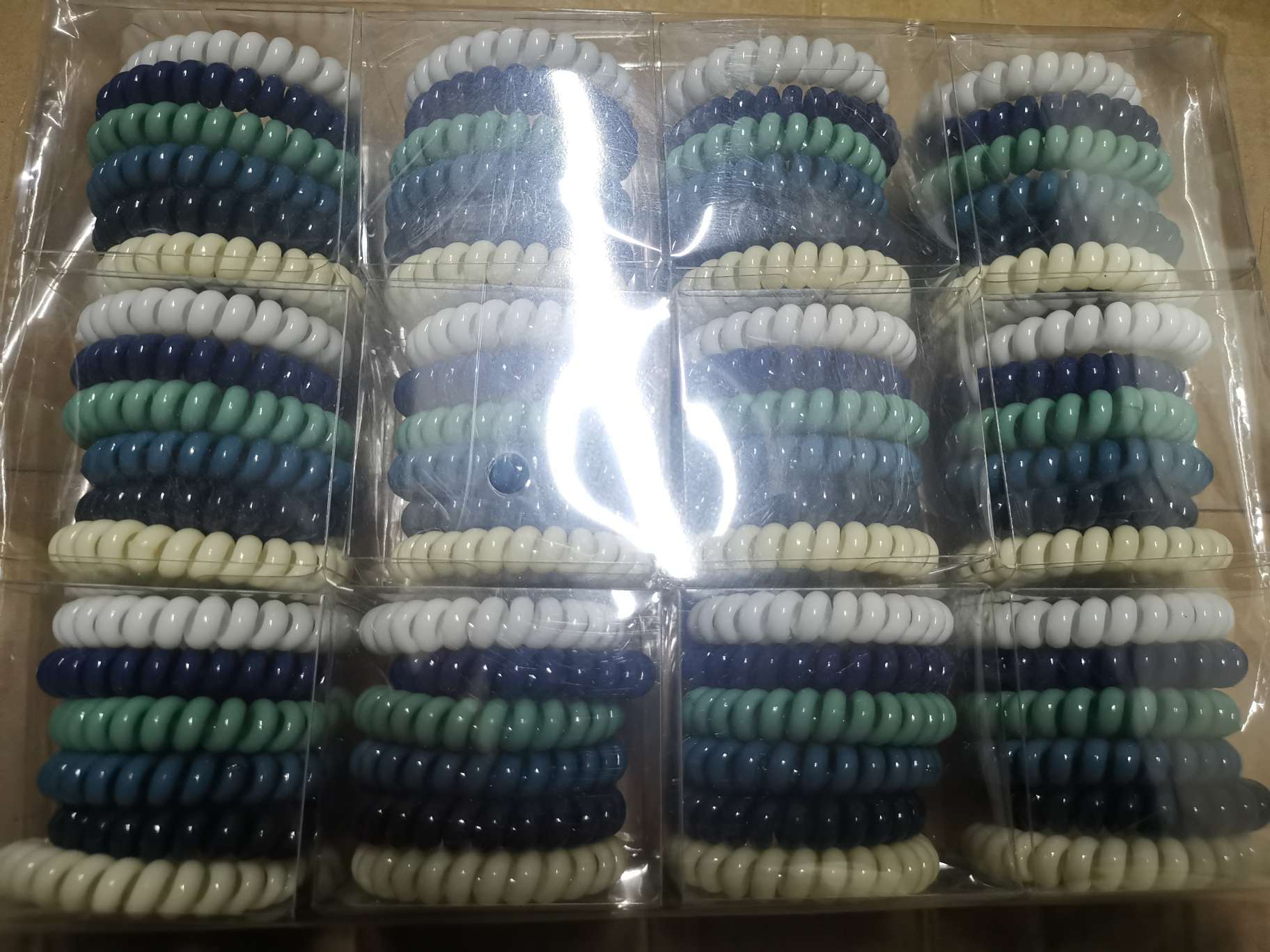 Large-sized wristband box, thick wristband, telephone line, high-elasticity hair band, simple and durable, high-elasticity hair tie, hair accessory Specification image
