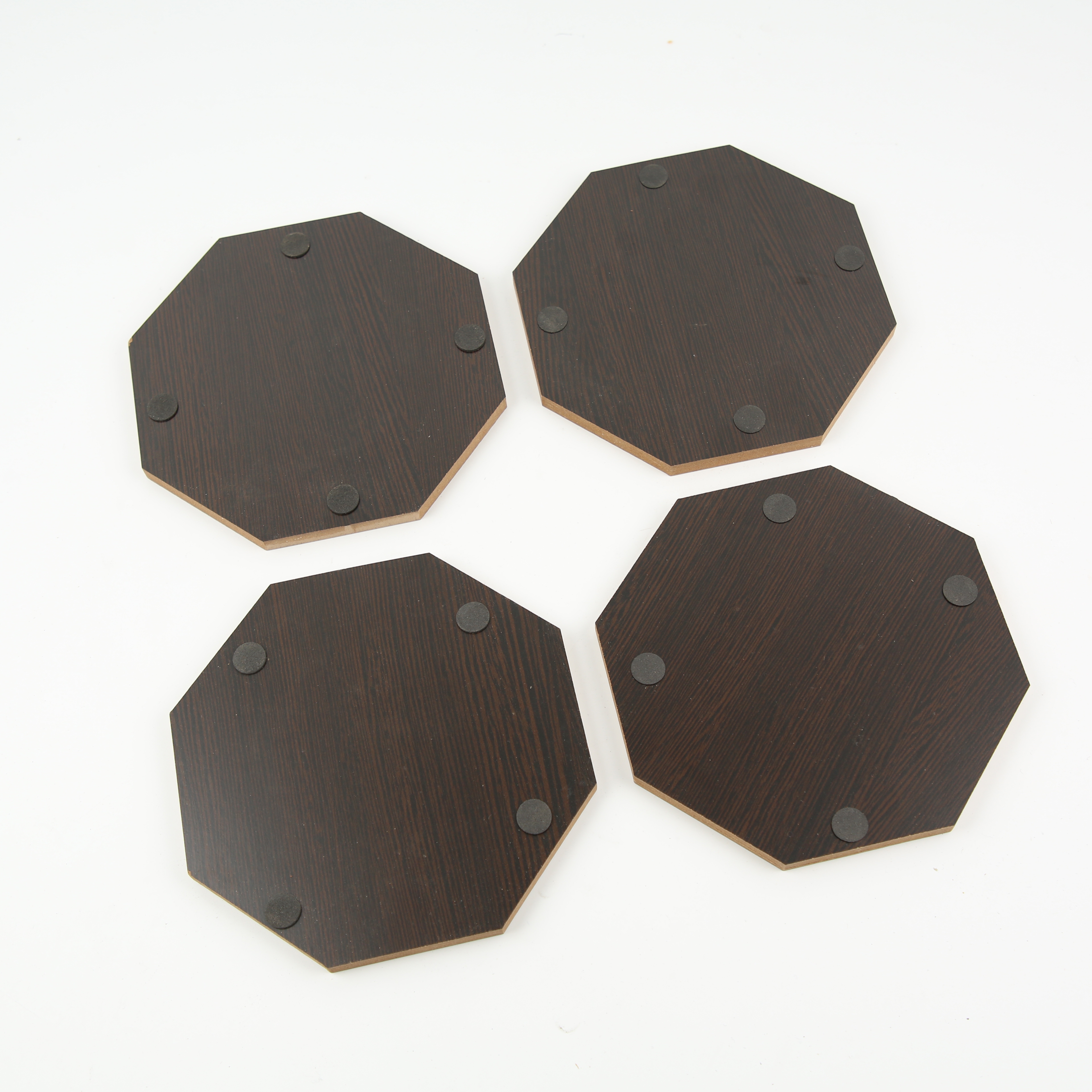 运动服饰/刺绣布品/成卷收缩网袋/网布烫钻布料/珠地产品图