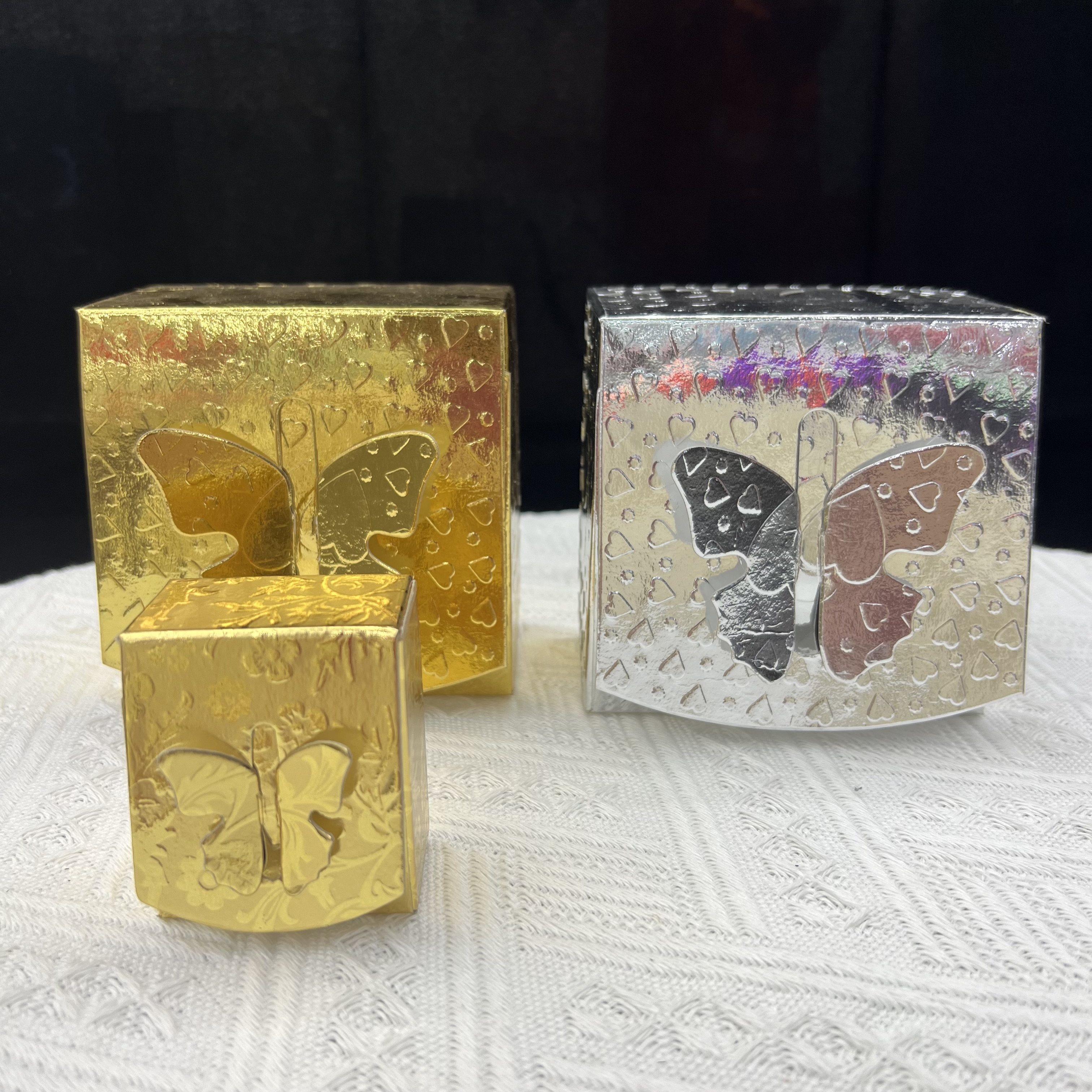 Butterfly folding square box, gift box, Christmas box, accessory box, foreign trade box details Picture