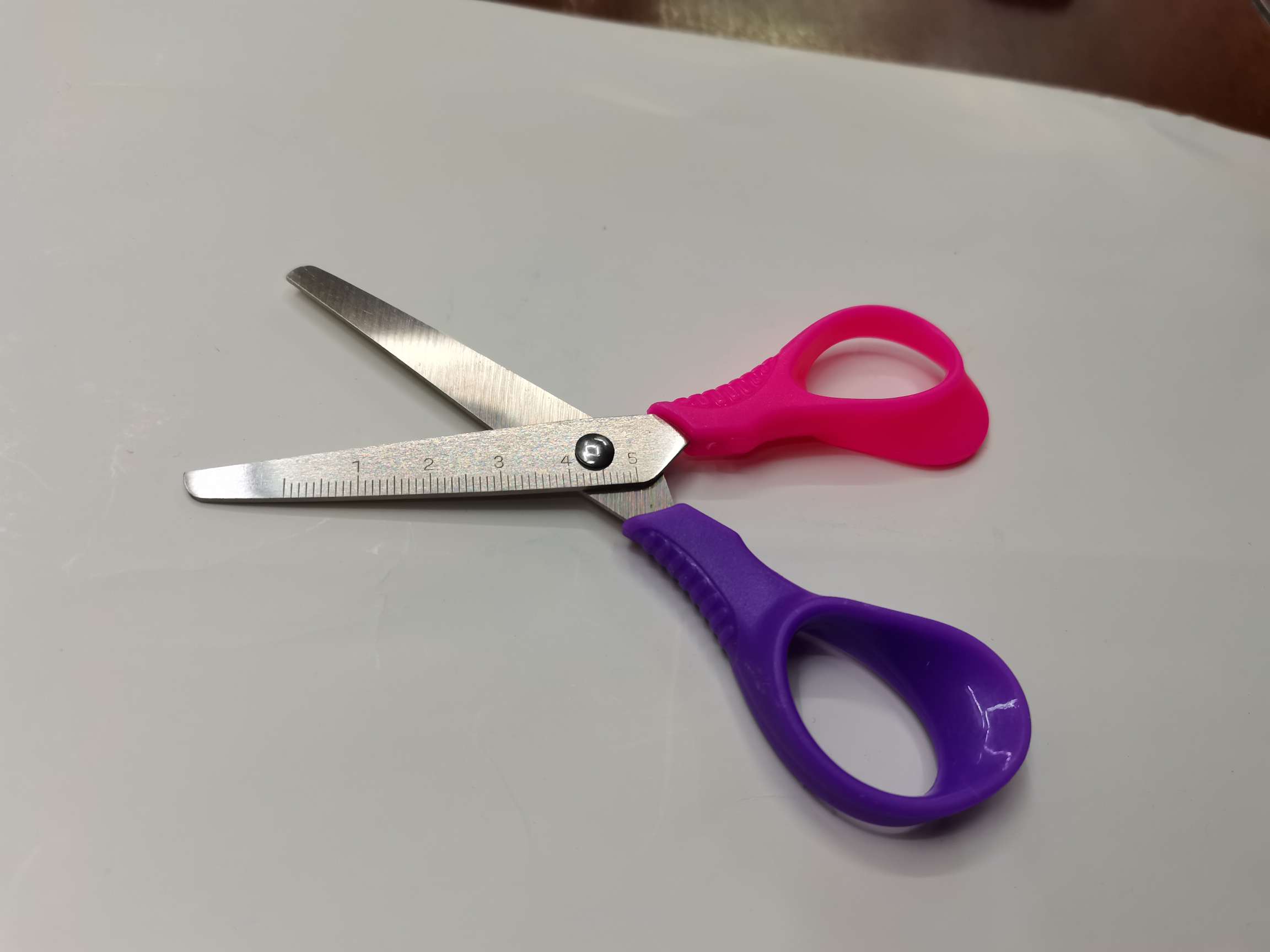 修枝剪/长柄剪枝条大剪子/透明美工刀/园艺剪修枝剪/园艺剪刀白底实物图