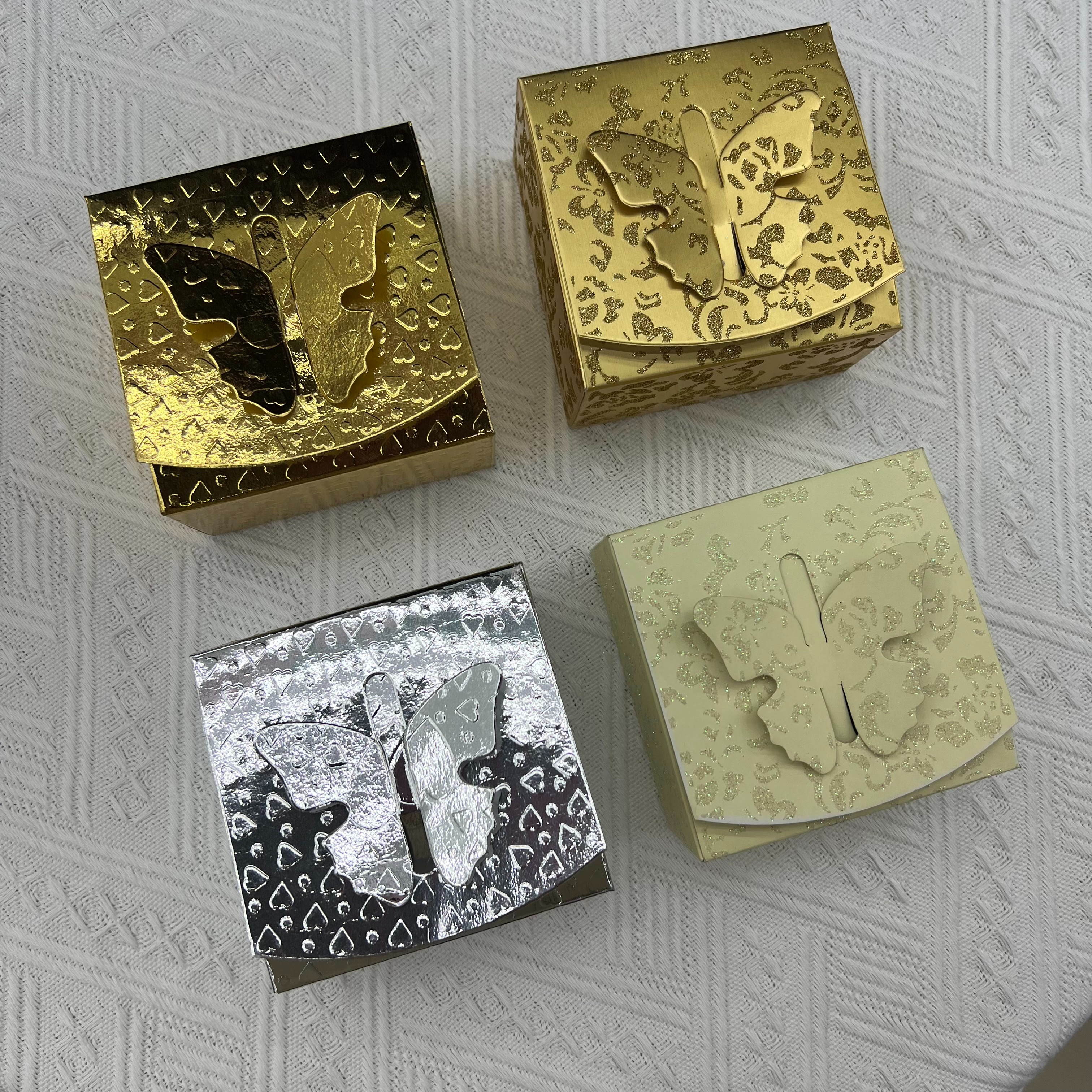 Butterfly folding square box, gift box, Christmas box, accessory box, foreign trade box Item Picture