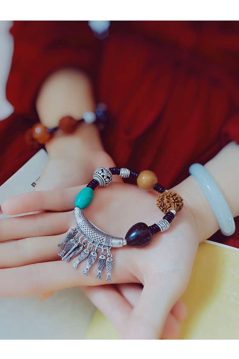 Korean wax thread pure hand-woven sweater chain detail image 11