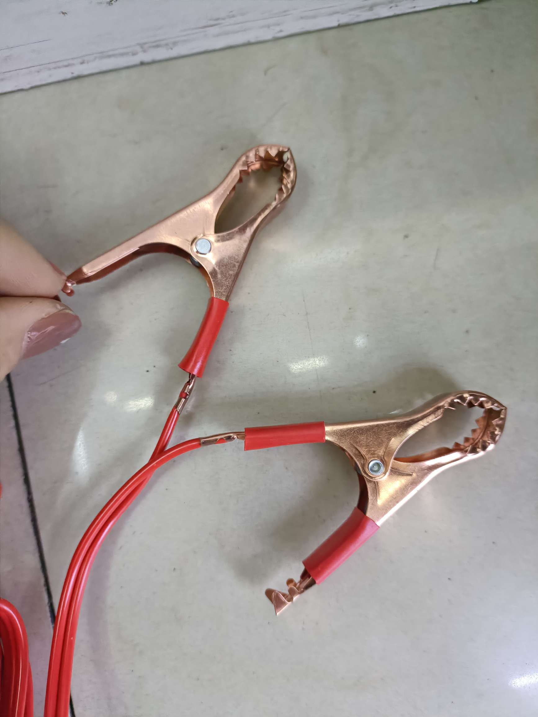 Triangular 4USB side USB dual red clip charger for mobile phone charger detail image 11