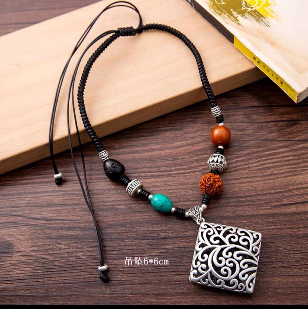 Korean wax thread pure hand-woven sweater chain detail image 8