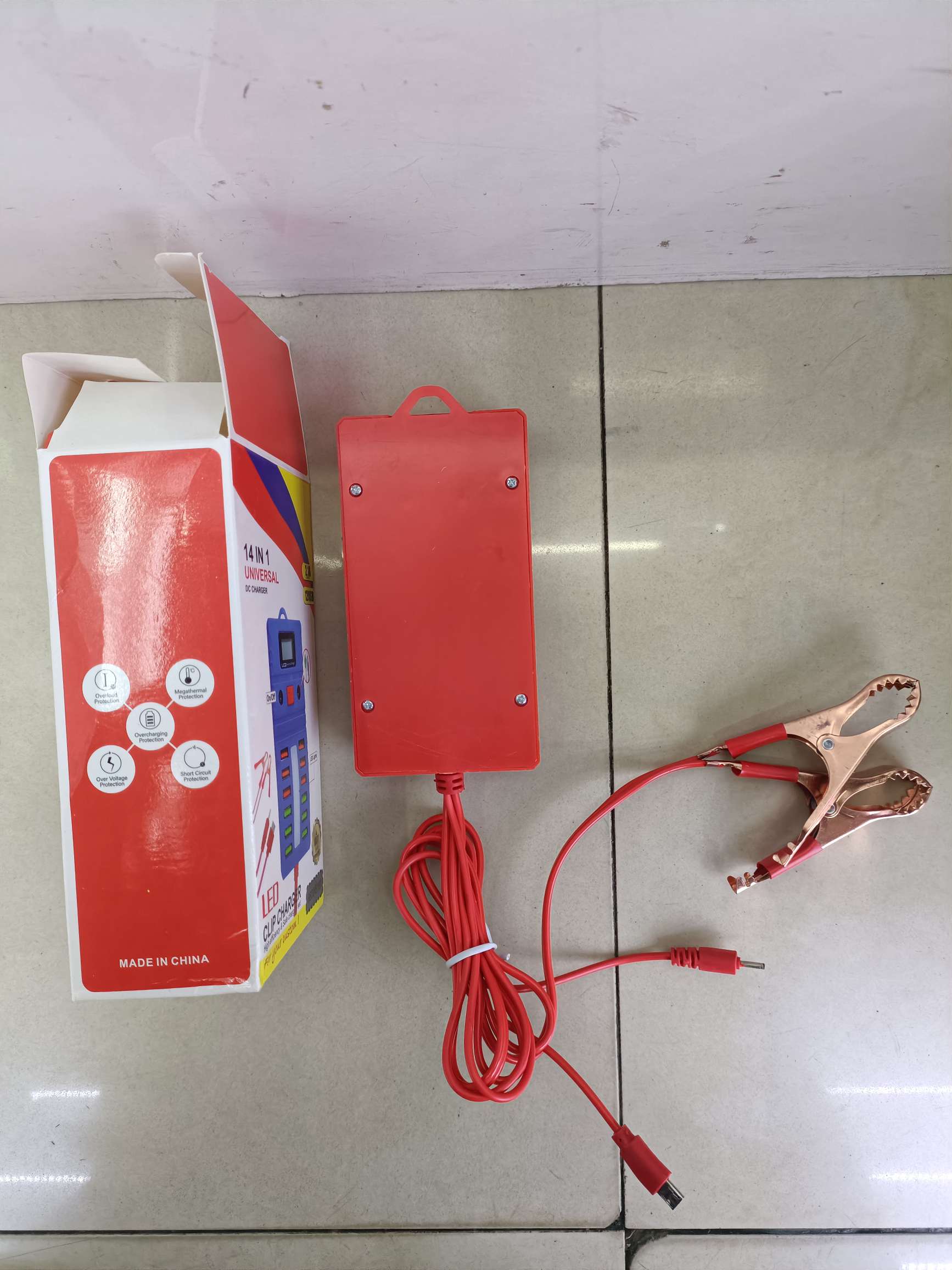 双红夹充电器/12USB/带灯带显屏细节图