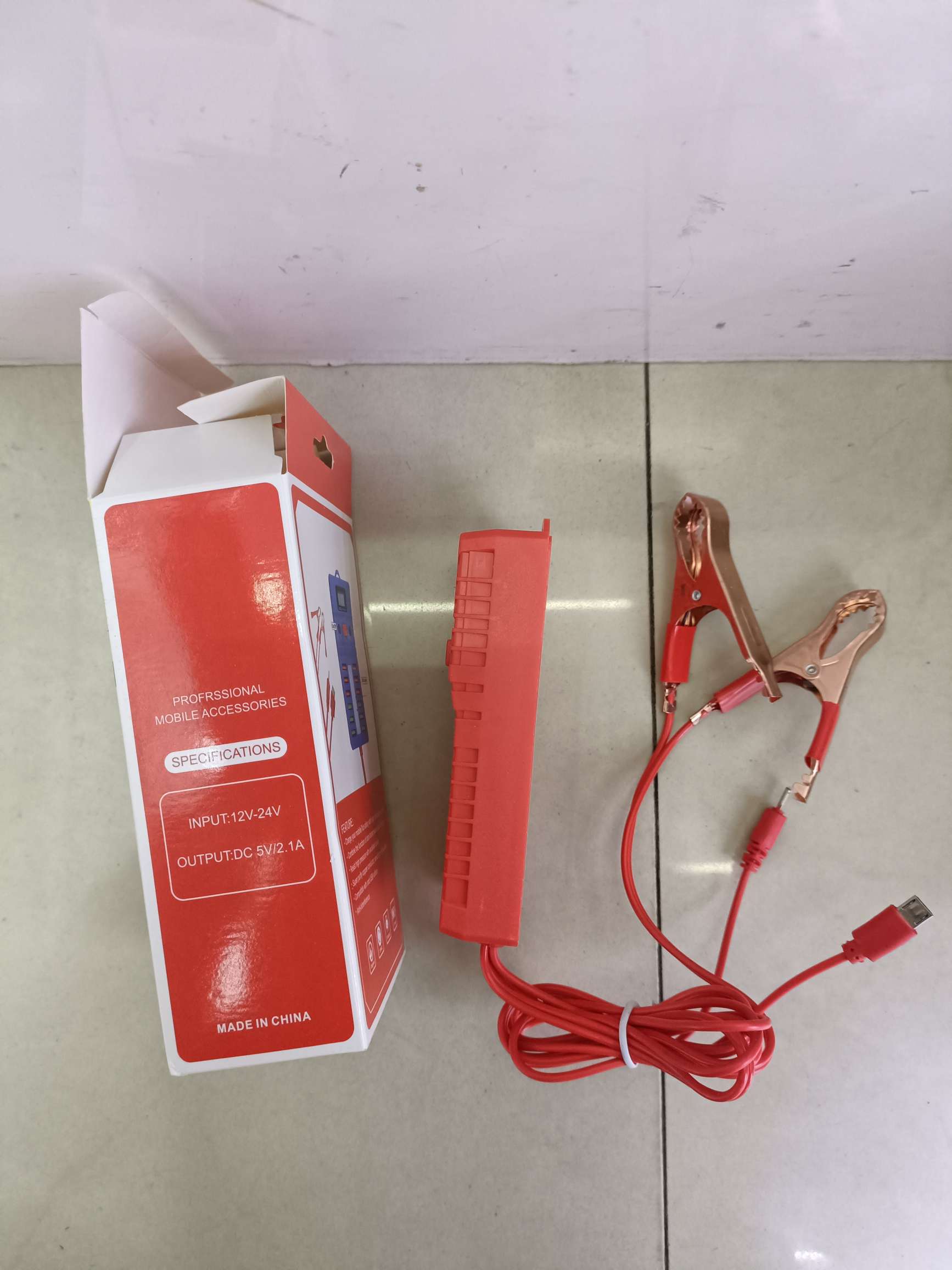 双红夹充电器/12USB/带灯带显屏产品图