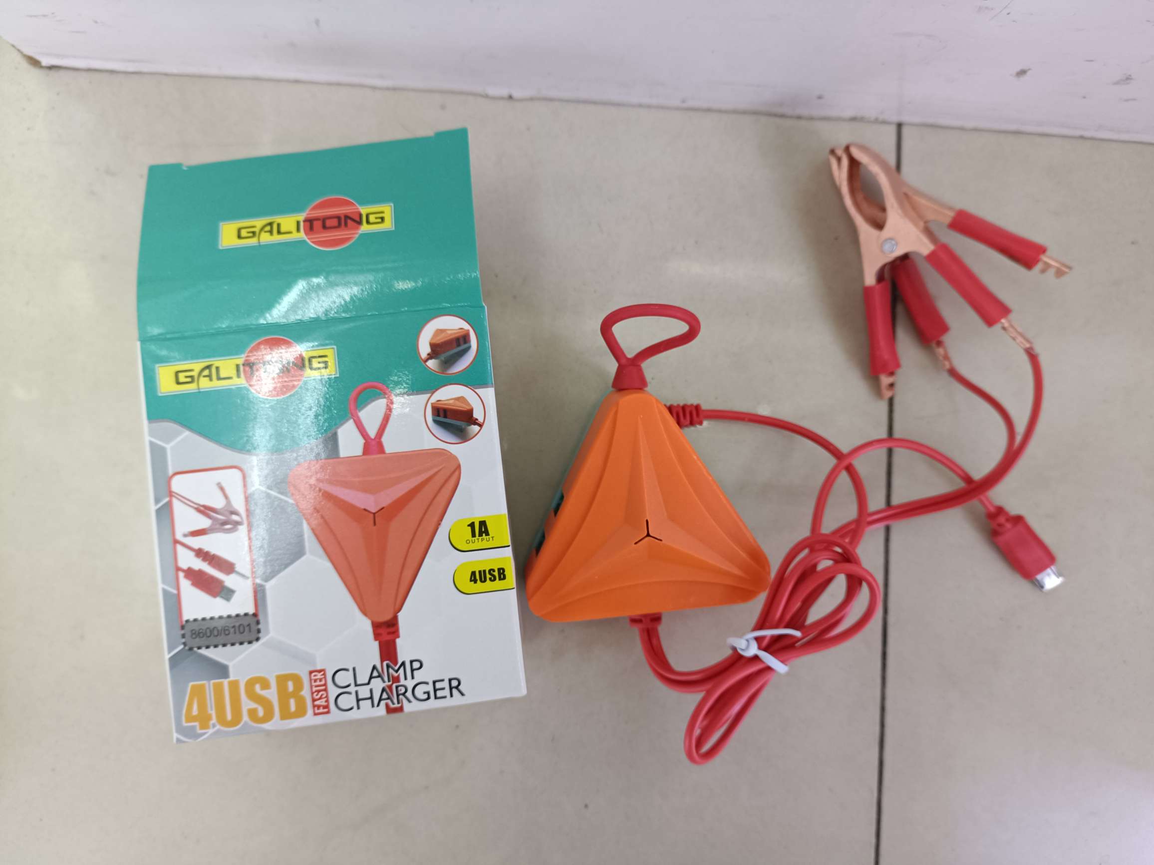 USB الجانبي لمثلث 4USB