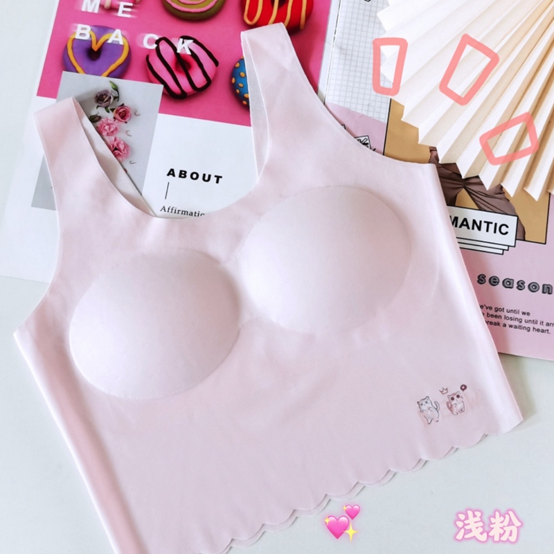 Dreamy red and pink underwear, growth period three bra, teenage girl, children's little vest Application Scenario