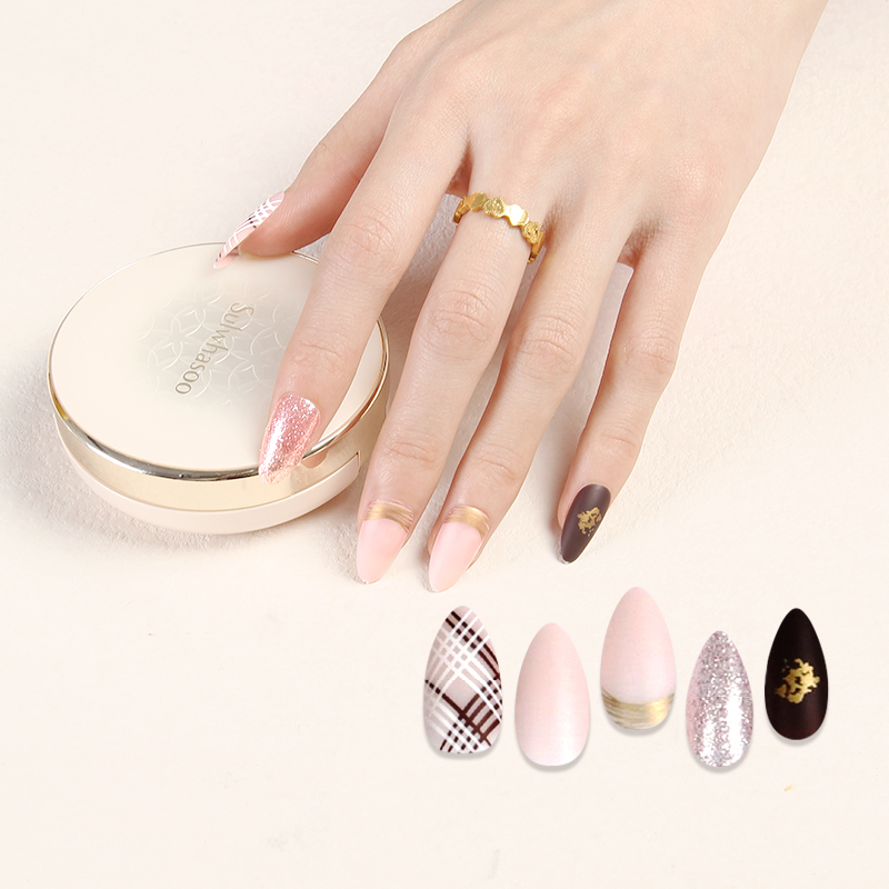 The new pink box with lines is selling well in live-streaming. The almond nail wearable nail is a bestseller in stock Specification image