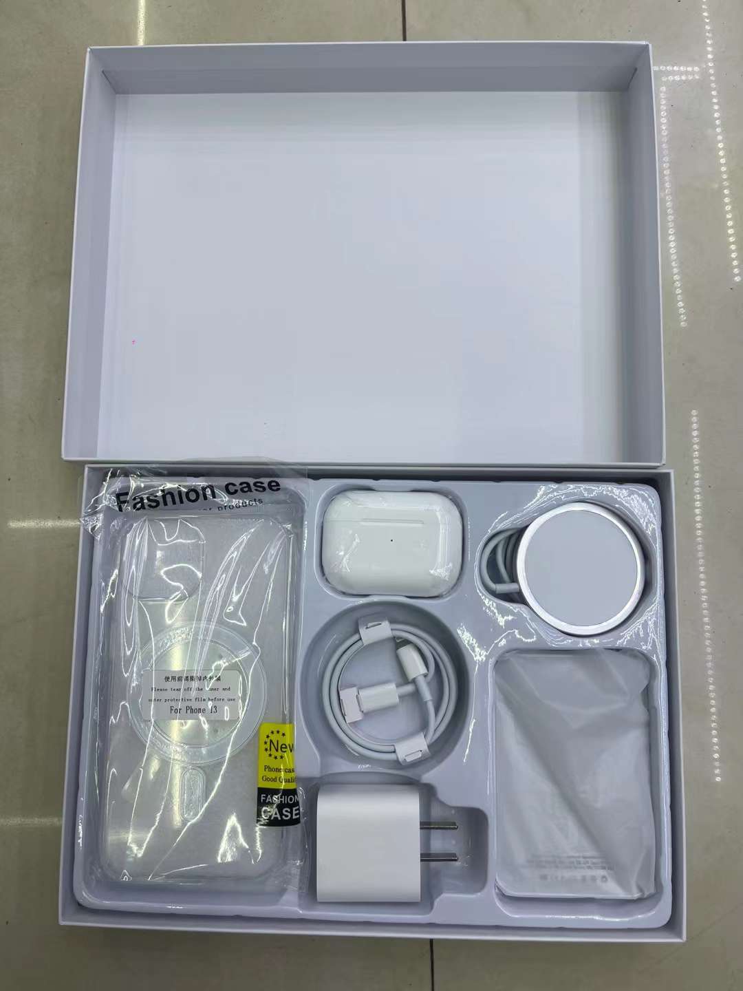 手机充电礼盒套装 六件套 无线充电包，无线充，蓝牙耳机 ，充电头，数据线，磁吸手机壳详情图3