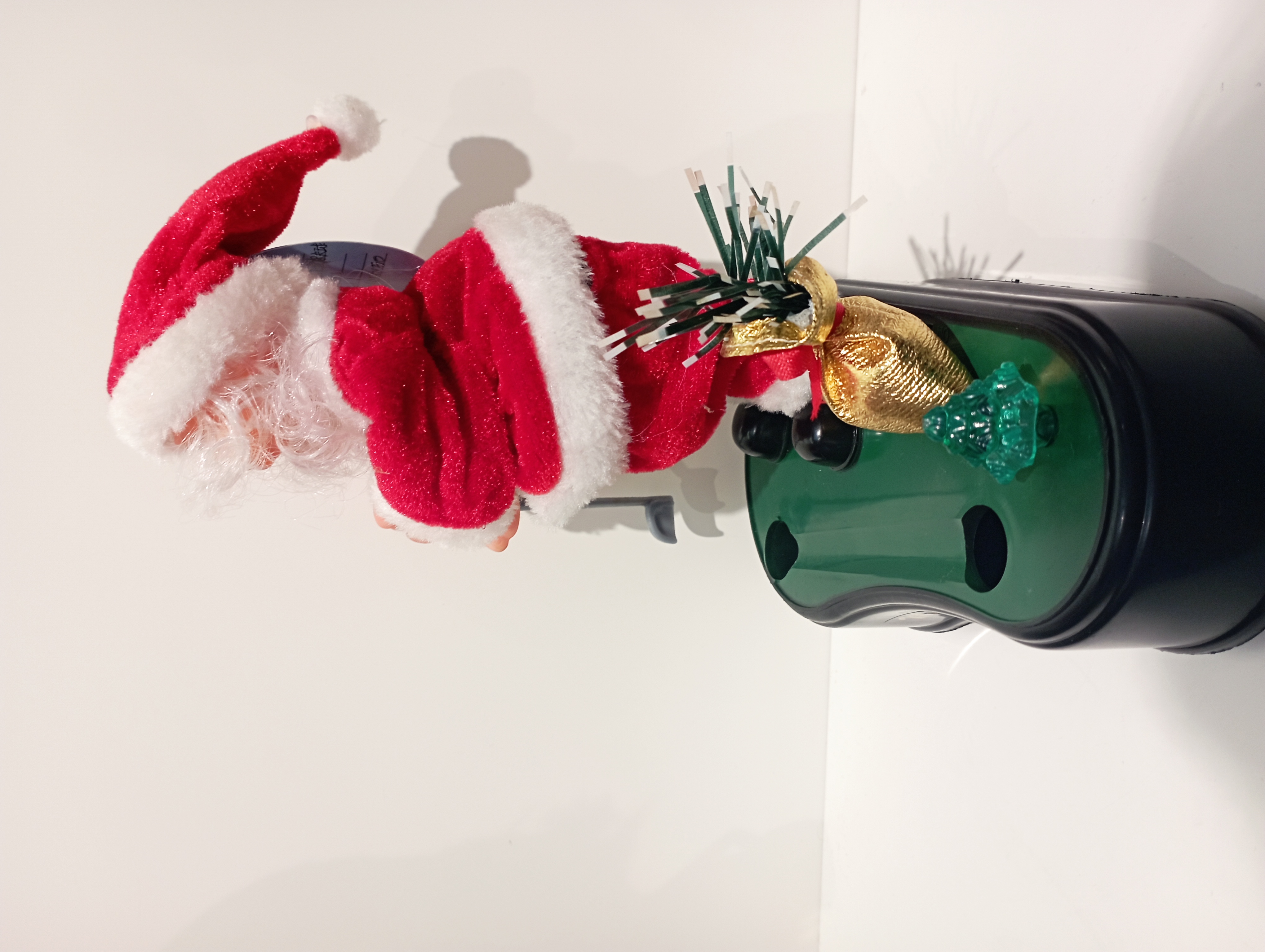 9123 Christmas Toy Christmas Gift: Santa Claus who can play golf is fun and novel details Picture