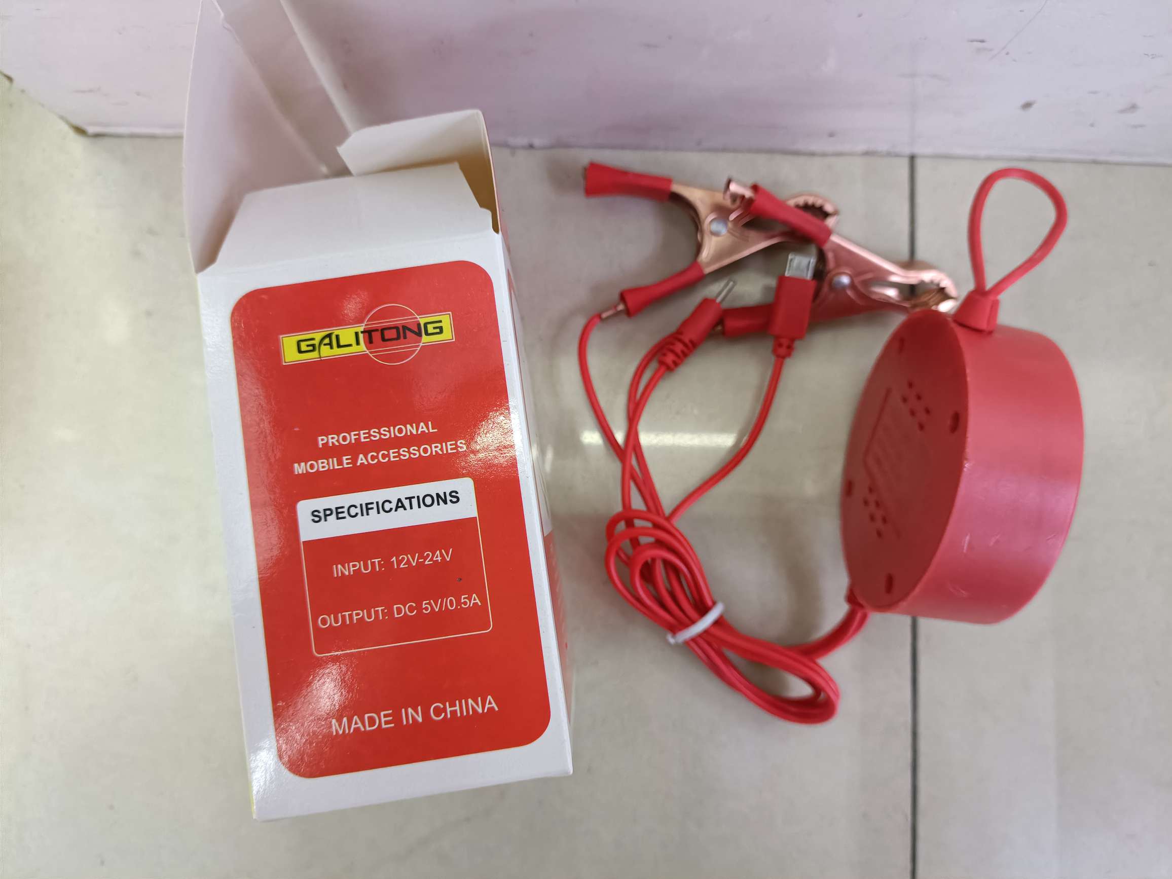 4USB doble cargador de clip rojo detail image 4